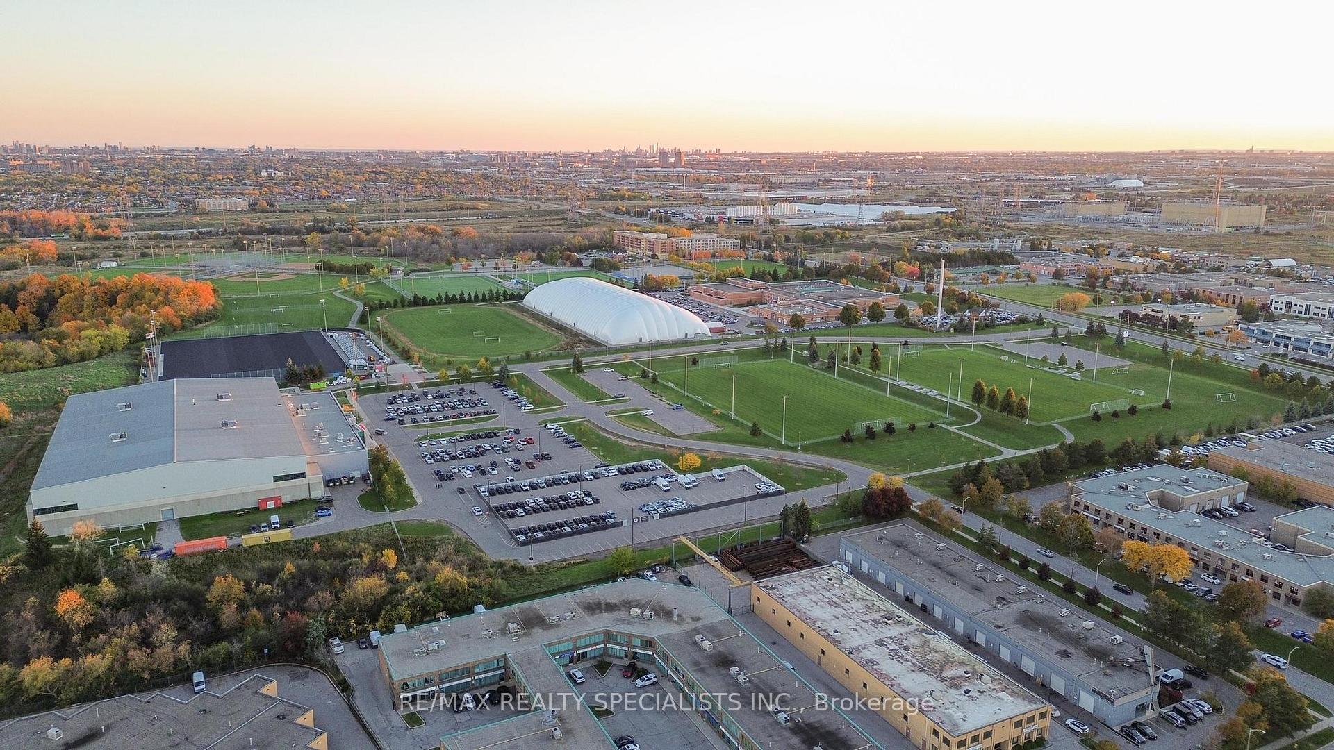 Photo 39 of Unit 105, 24 Woodstream Boulevard, Vaughan, Vaughan Grove — HOMEH