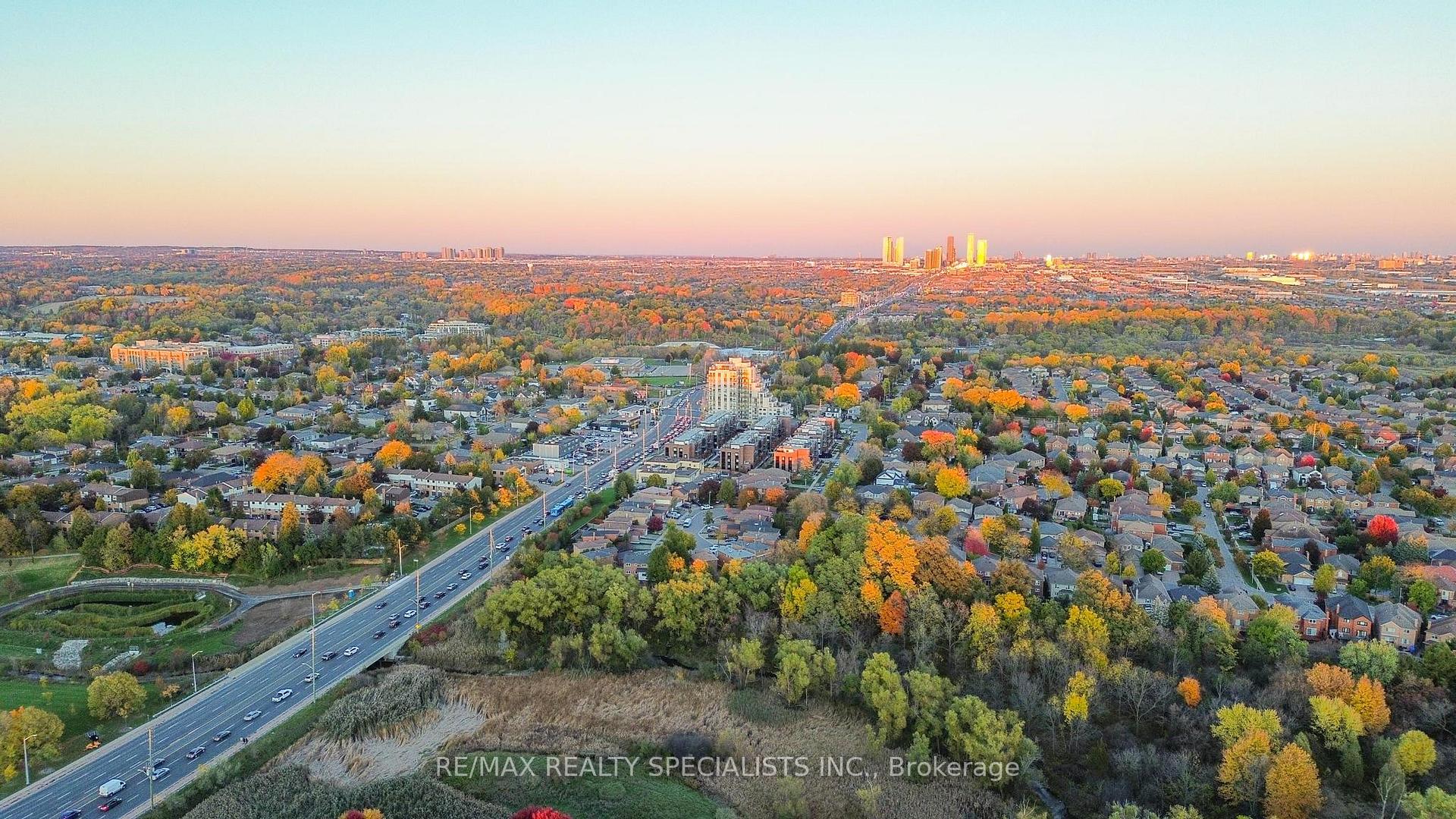 Photo 40 of Unit 105, 24 Woodstream Boulevard, Vaughan, Vaughan Grove — HOMEH