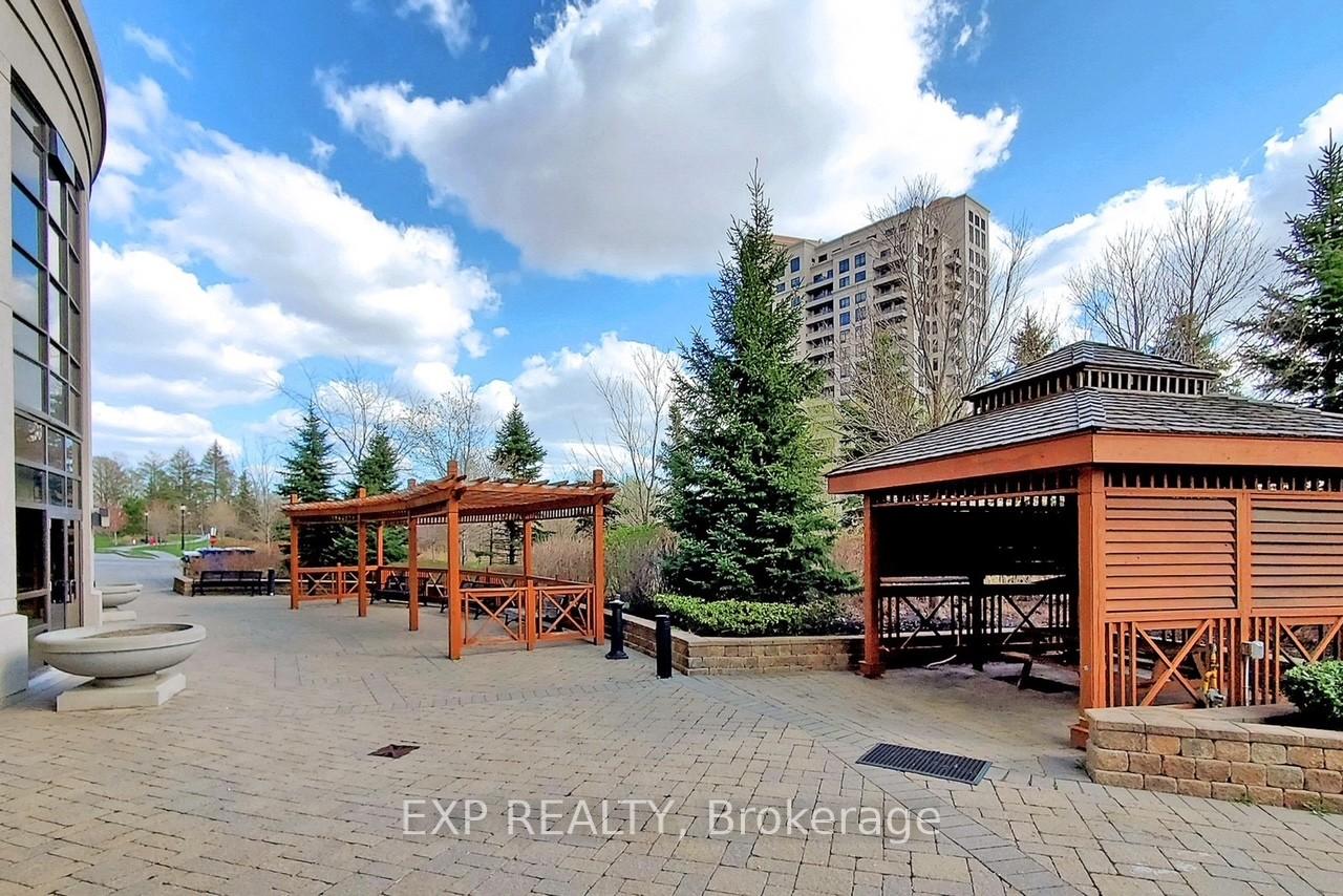 Photo 10 of Unit 715, 9235 JaneJane Street N, Vaughan, Rural Vaughan — HOMEH