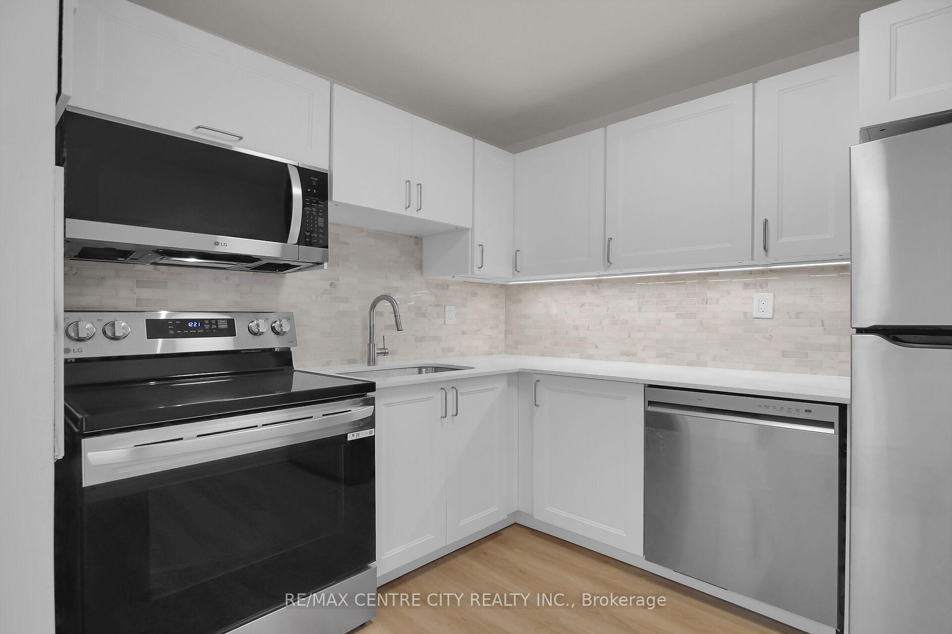 Front of Unit 512, 573 Mornington Avenue