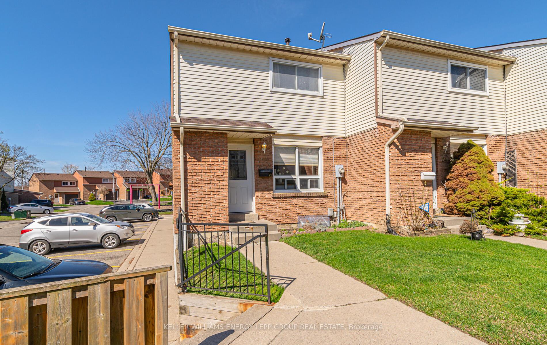 Photo 2 of Unit 23, 72 Martin Road, Clarington, Bowmanville — HOMEH