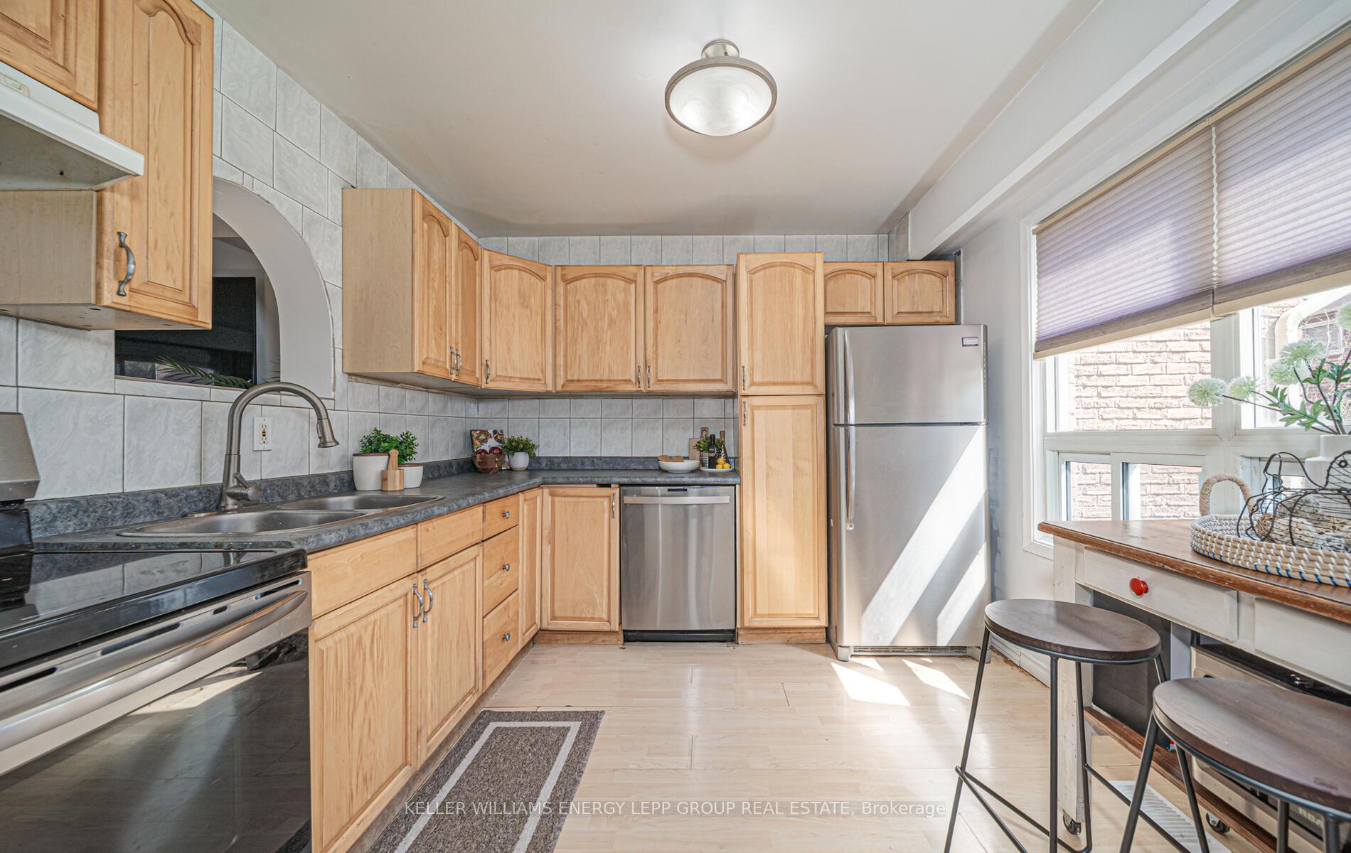 Photo 6 of Unit 23, 72 Martin Road, Clarington, Bowmanville — HOMEH