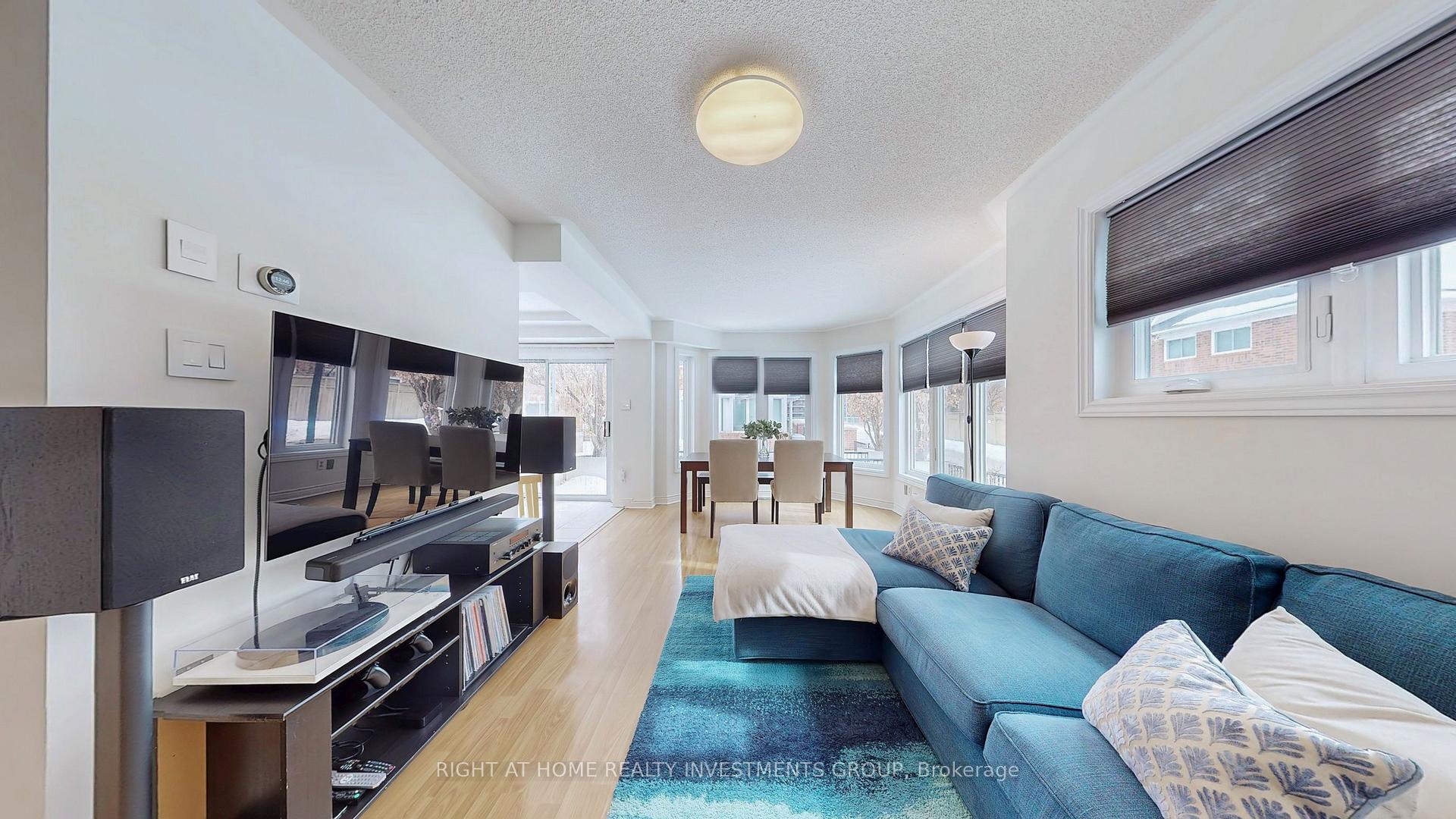 Photo 3 of Unit 157, 18 Clark Avenue W, Vaughan, Crestwood-Springfarm-Yorkhill — HOMEH