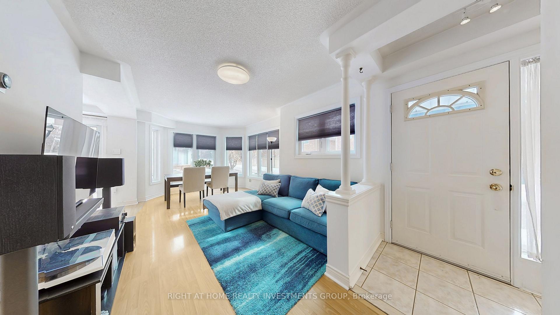 Photo 4 of Unit 157, 18 Clark Avenue W, Vaughan, Crestwood-Springfarm-Yorkhill — HOMEH