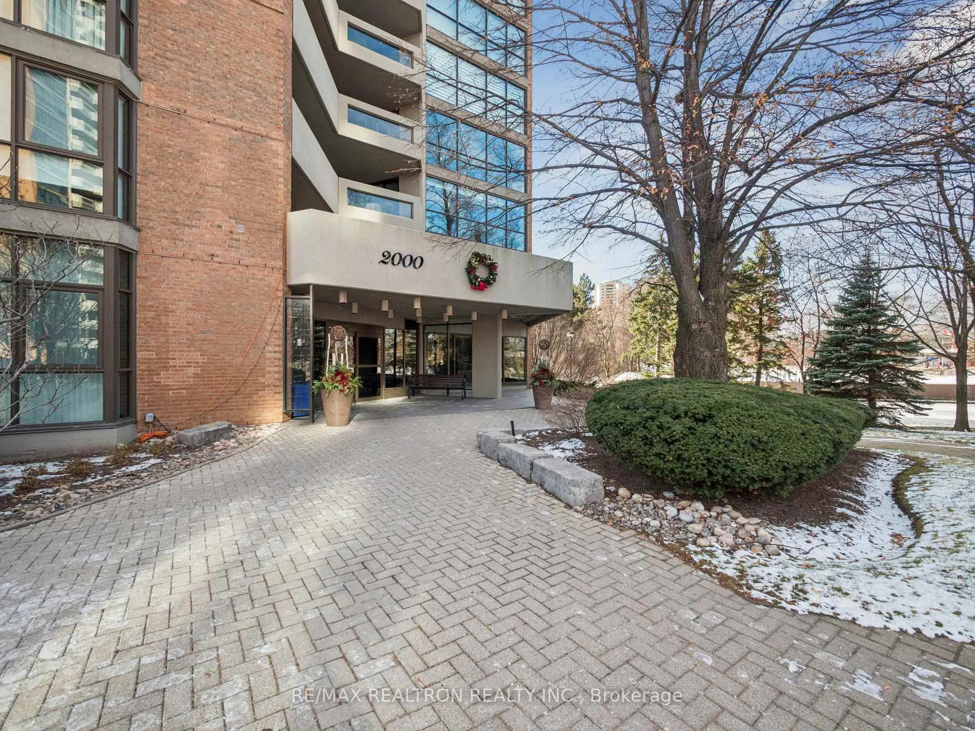 Photo 2 of Unit 710, 2000 Islington Avenue, Etobicoke, Kingsview Village-The Westway — HOMEH