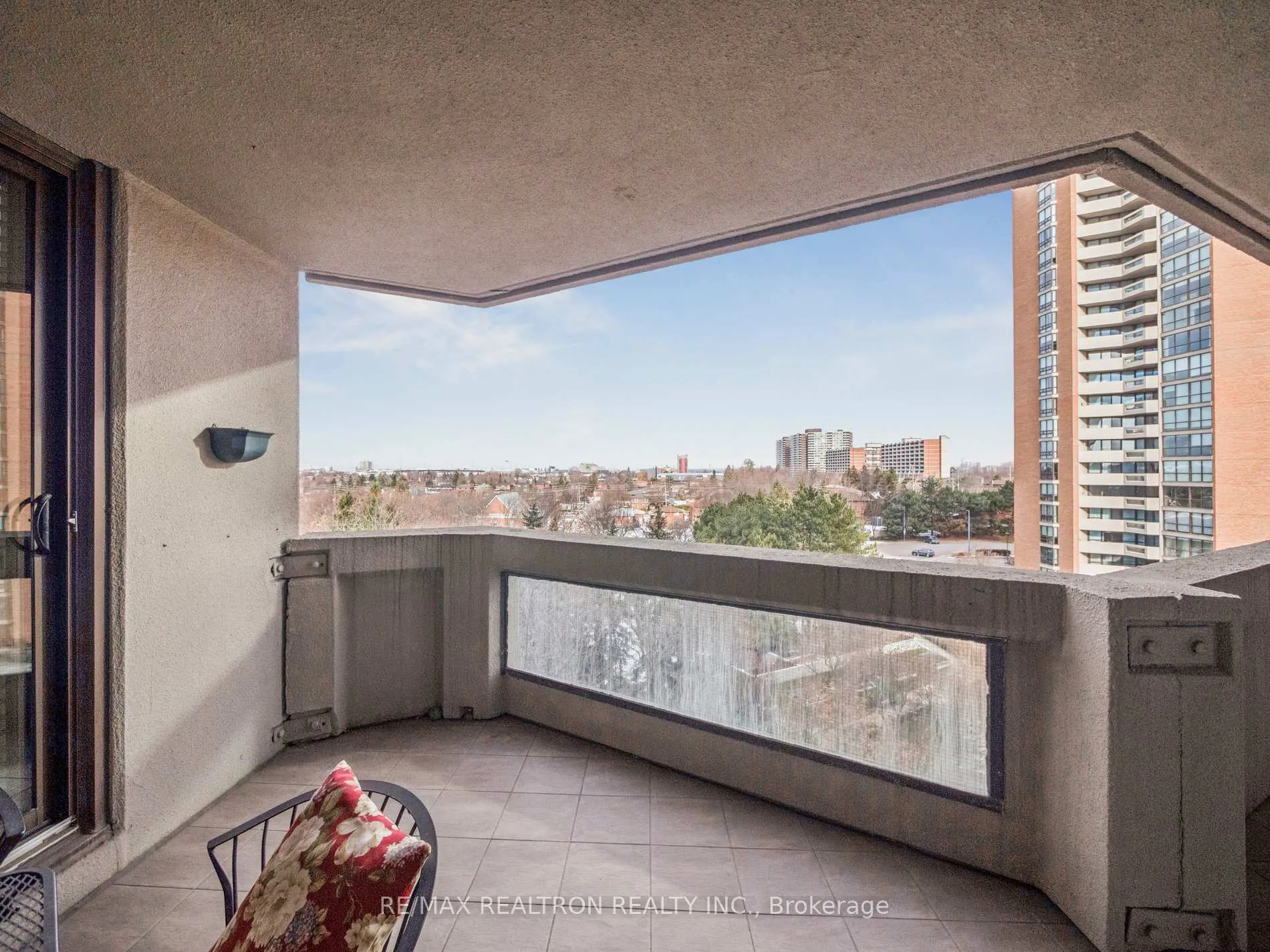 Photo 32 of Unit 710, 2000 Islington Avenue, Etobicoke, Kingsview Village-The Westway — HOMEH