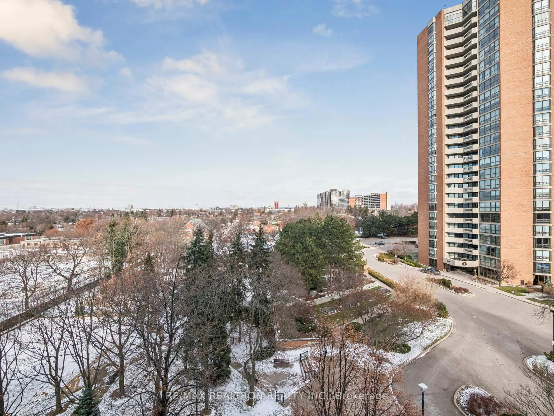 Photo 33 of Unit 710, 2000 Islington Avenue, Etobicoke, Kingsview Village-The Westway — HOMEH