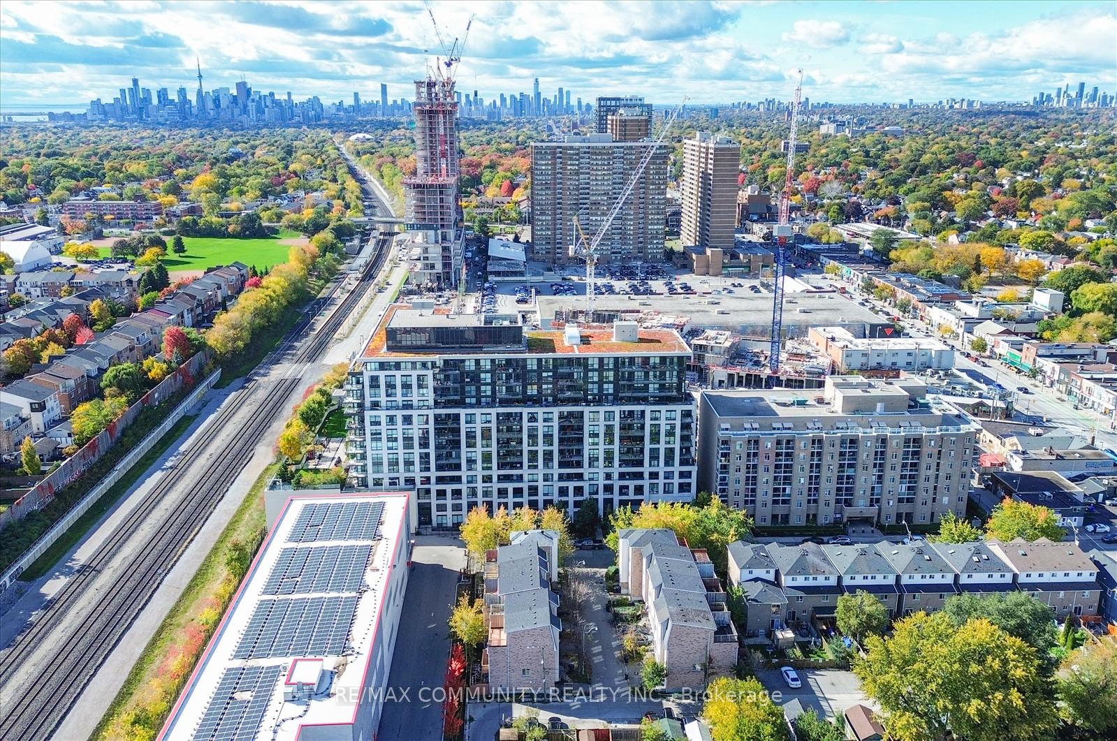 Photo 3 of Unit 414, 8 Trent Avenue, Toronto, East End-Danforth — HOMEH