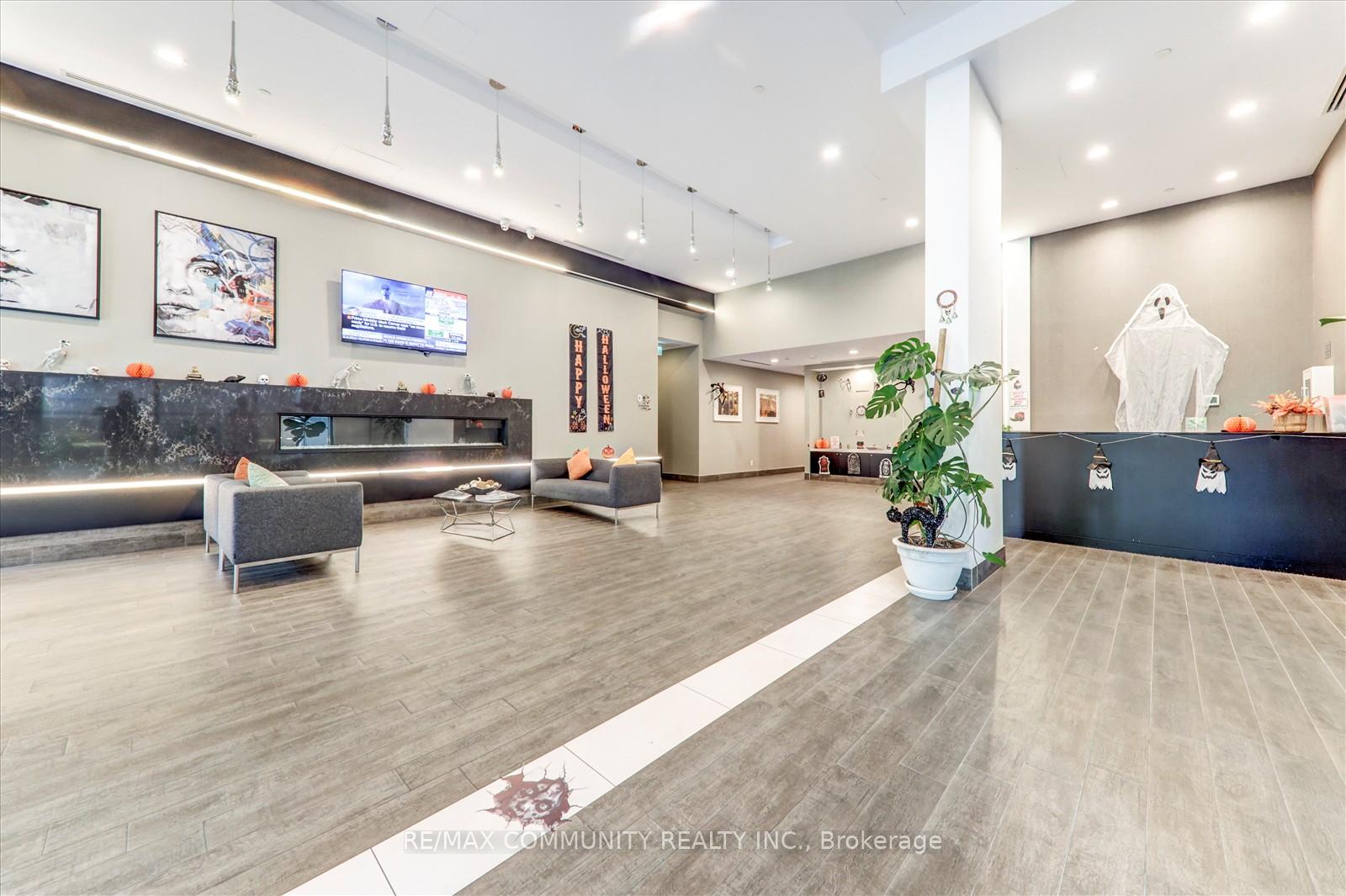 Photo 10 of Unit 414, 8 Trent Avenue, Toronto, East End-Danforth — HOMEH