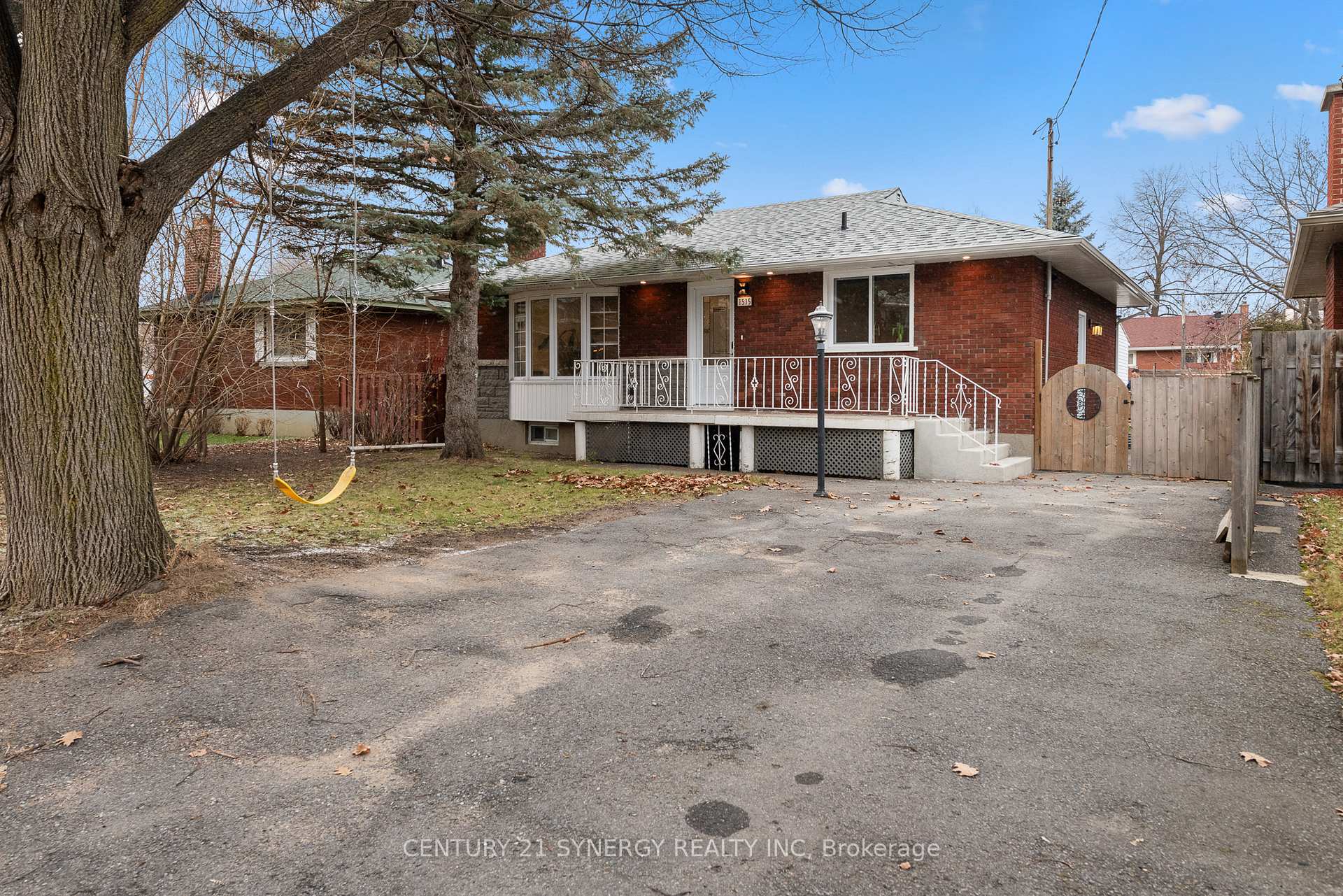 Photo 4 of 1515 Lepage Avenue, Ottawa, Carlington — HOMEH