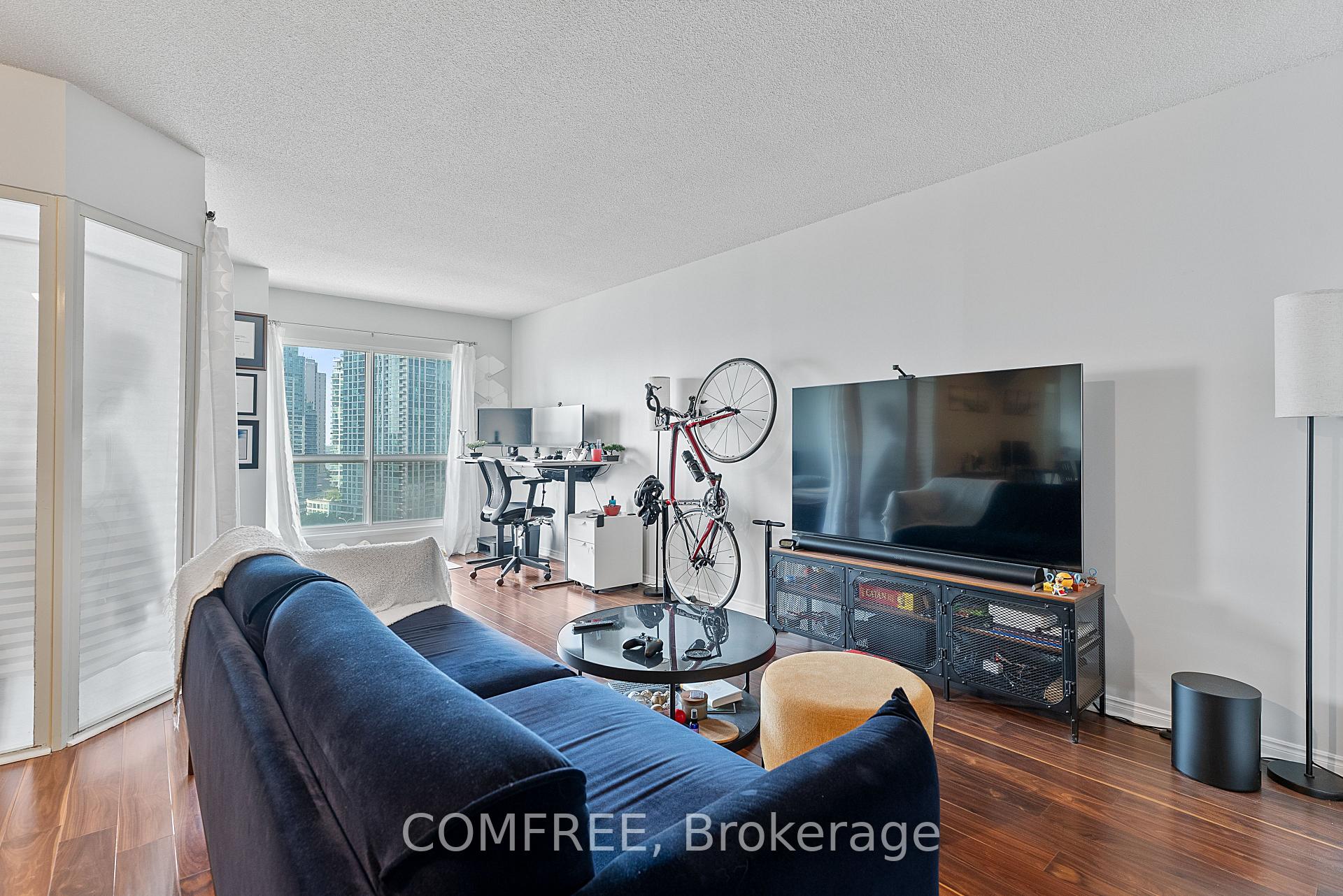 Photo 3 of Unit 1519, 25 The Esplanade, Toronto, Waterfront Communities — HOMEH
