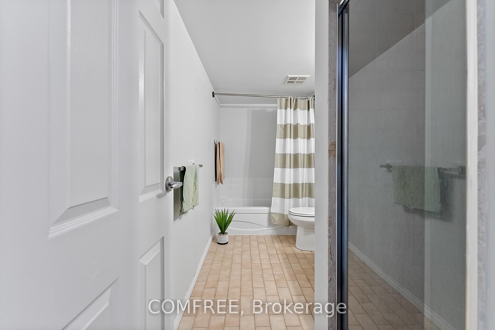 Photo 8 of Unit 1519, 25 The Esplanade, Toronto, Waterfront Communities — HOMEH