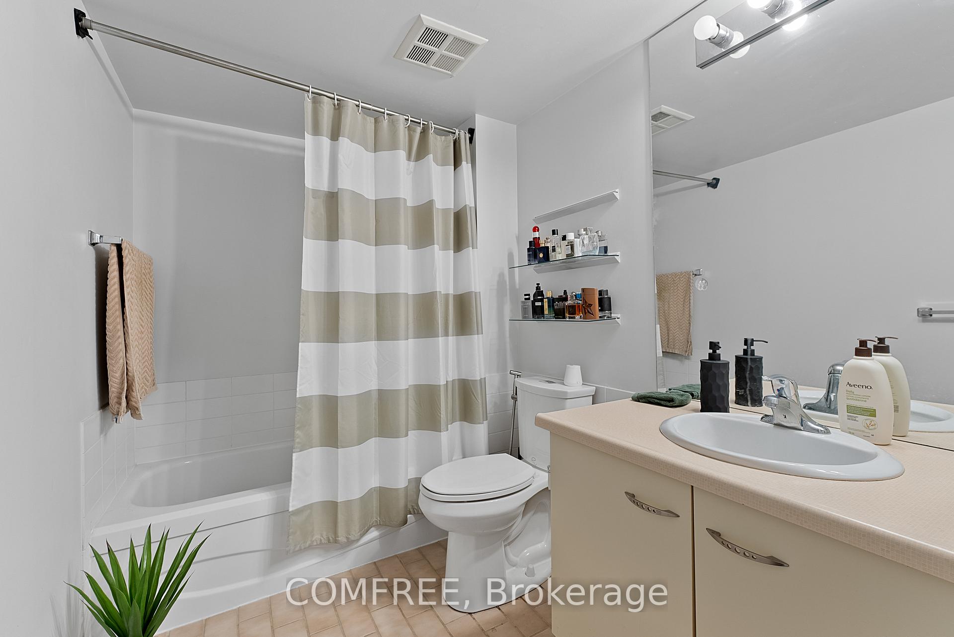 Photo 9 of Unit 1519, 25 The Esplanade, Toronto, Waterfront Communities — HOMEH