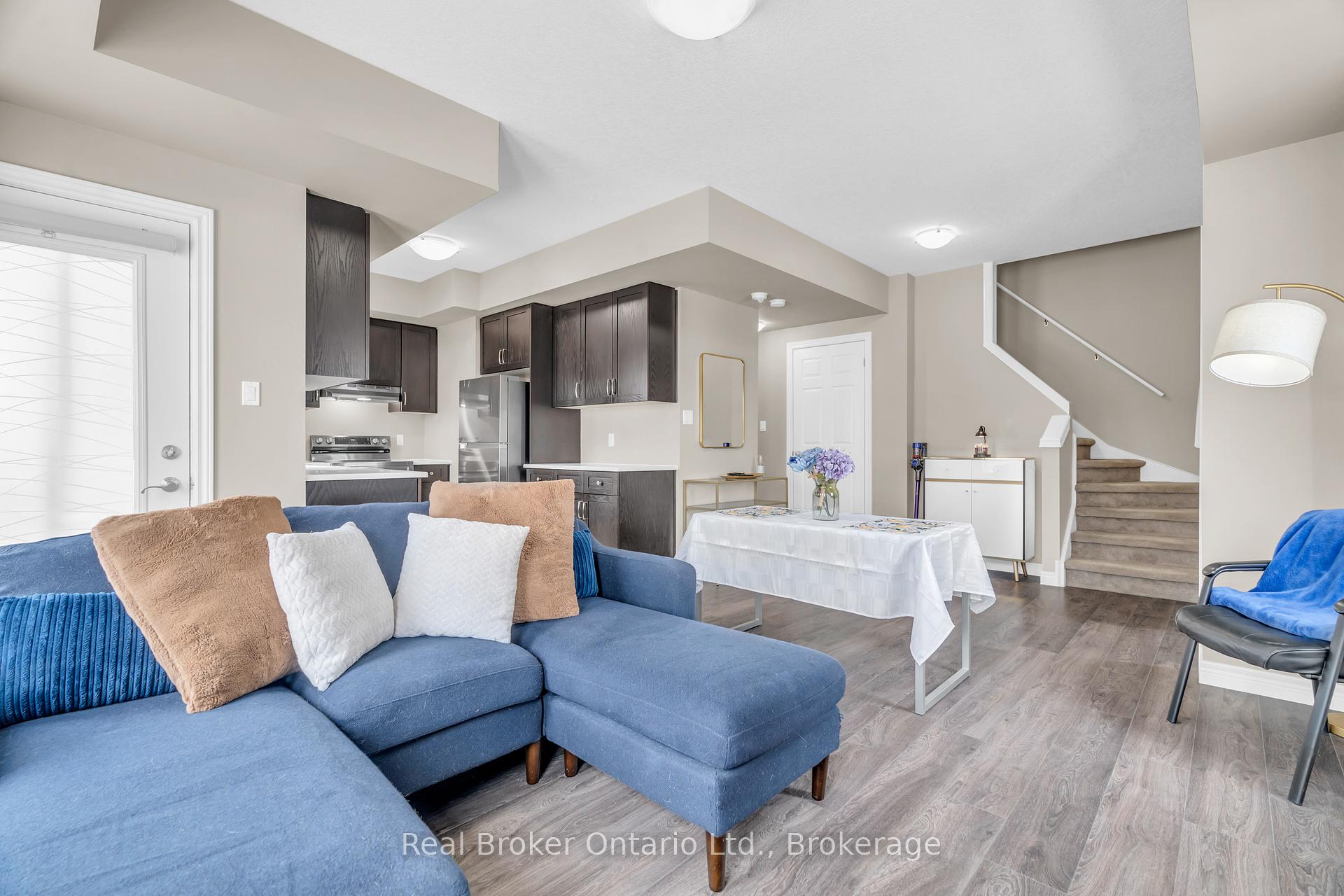 Photo 3 of Unit 25, 39 Kay Crescent, Guelph, Pineridge/Westminster Woods — HOMEH
