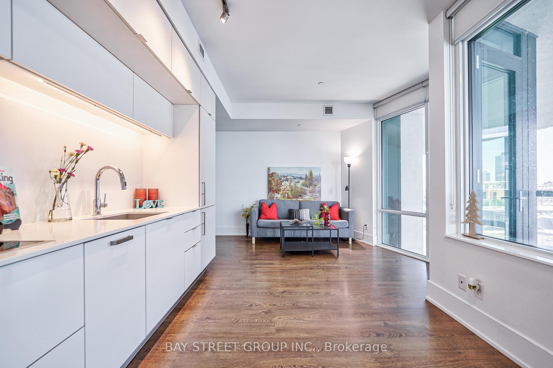Photo 10 of Unit 1012, 15 Merchants' Wharf, Toronto, Waterfront Communities — HOMEH