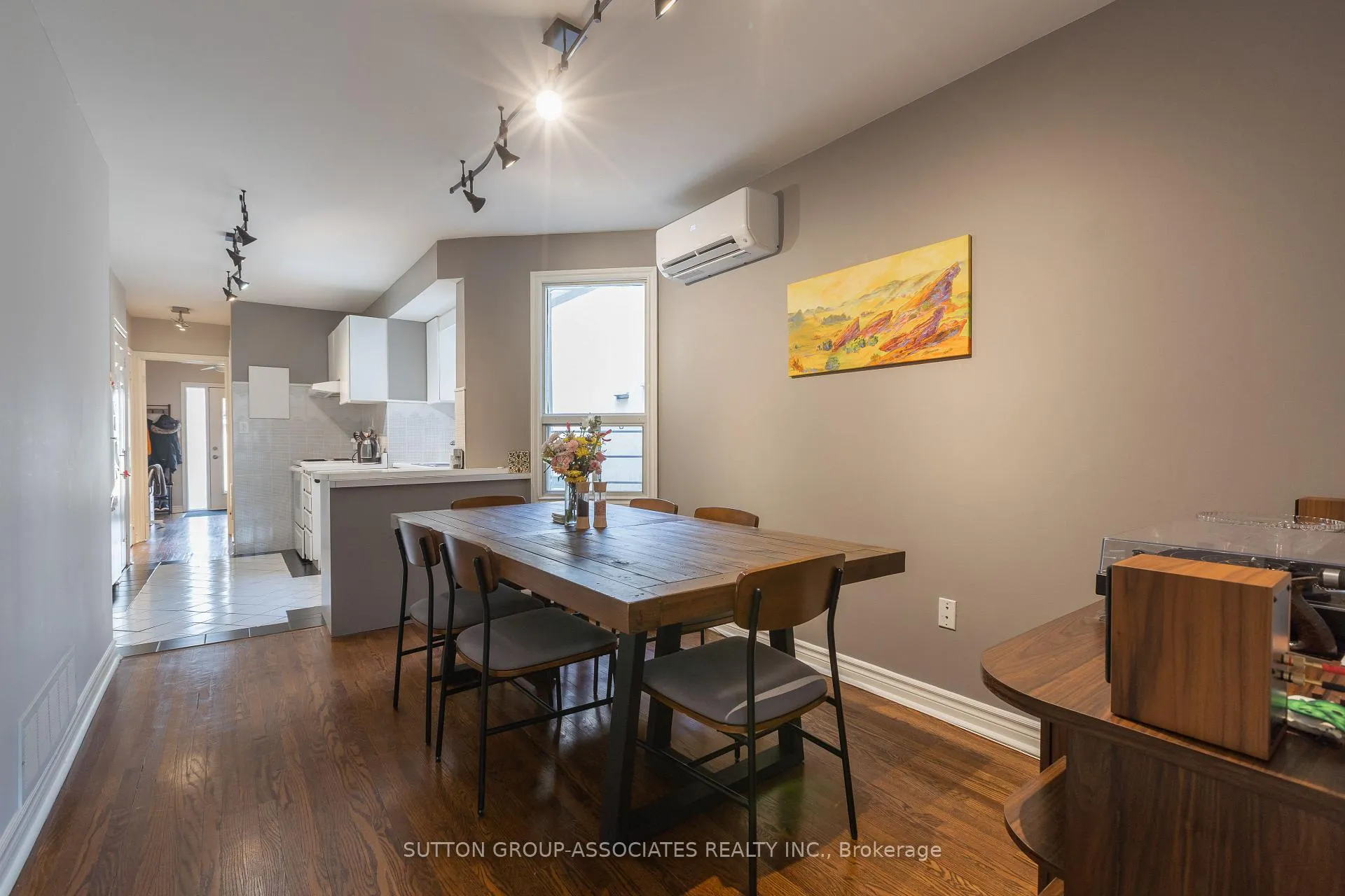 Photo 2 of Unit 1, 26 Alcina Avenue, Toronto, Wychwood — HOMEH
