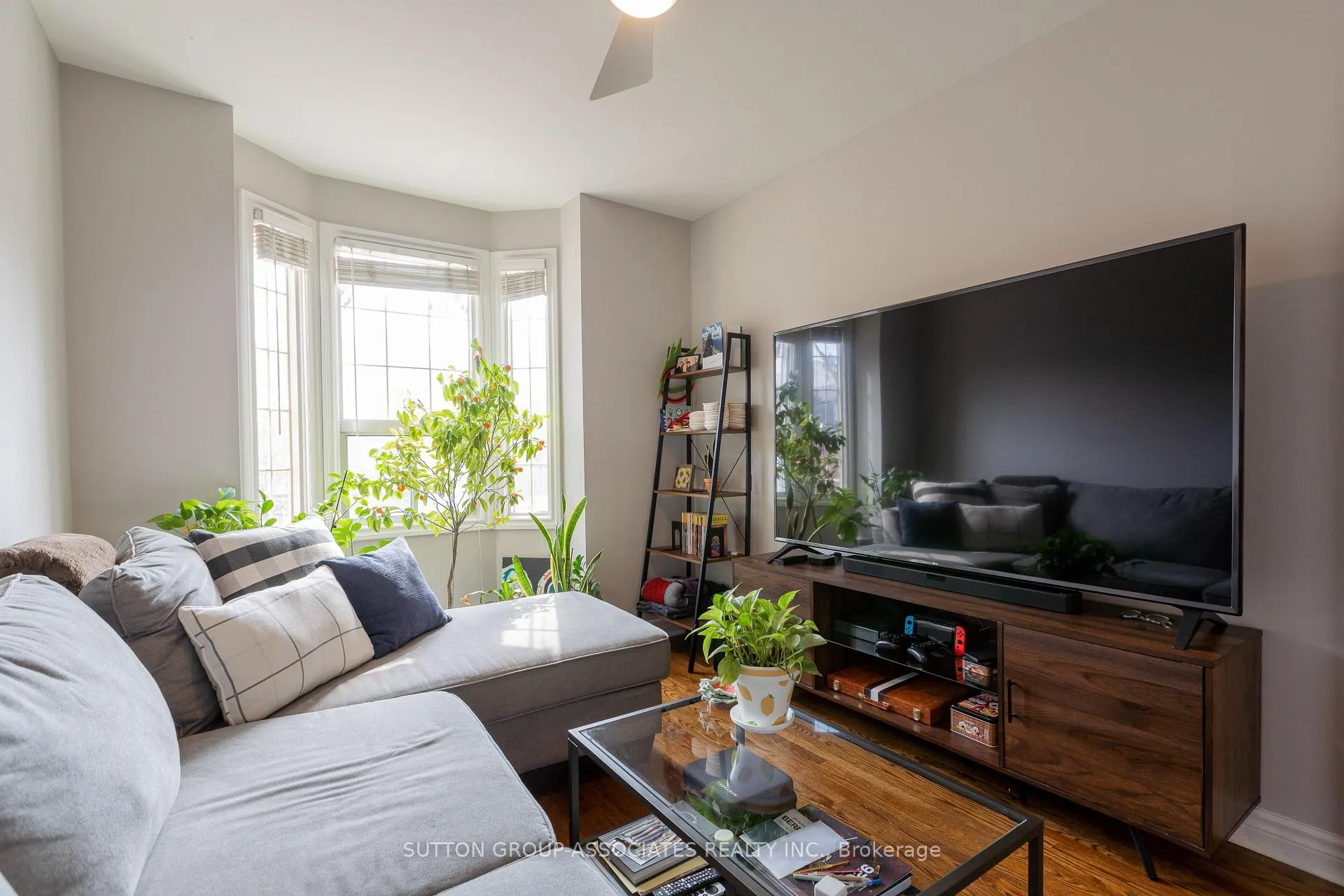 Photo 5 of Unit 1, 26 Alcina Avenue, Toronto, Wychwood — HOMEH