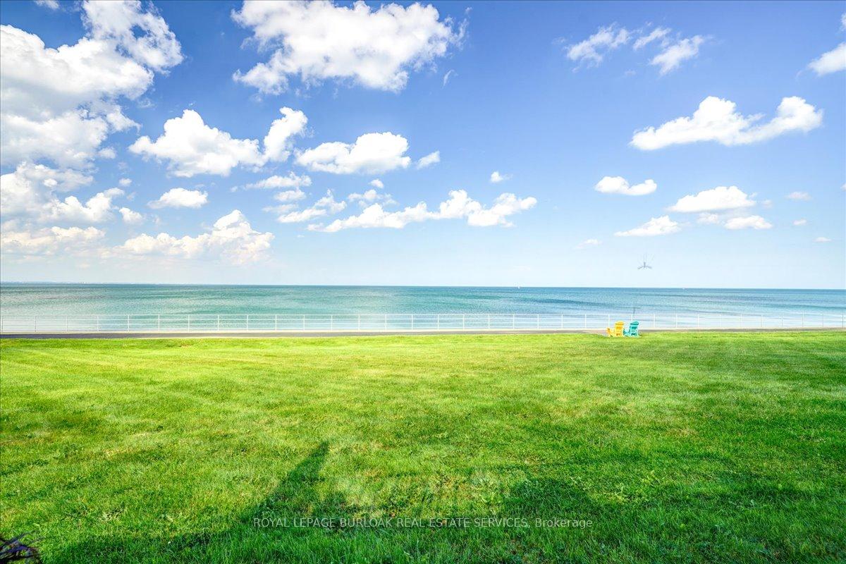 Photo 1 of Unit 27, 515 North Service Road, Hamilton, Lakeshore — HOMEH