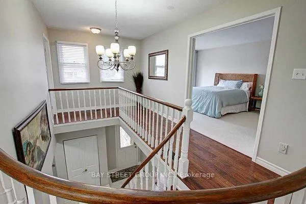 Photo 7 of 10 Blenheim Drive, Brampton, Heart Lake East — HOMEH