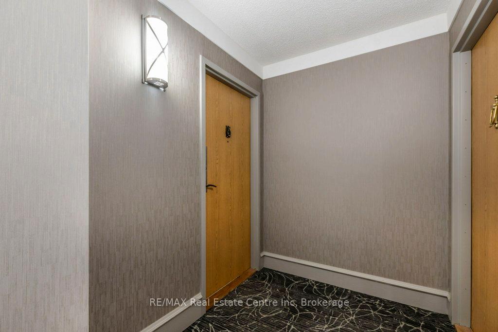 Photo 6 of Unit 101, 23 Woodlawn Road E, Guelph, Riverside Park — HOMEH
