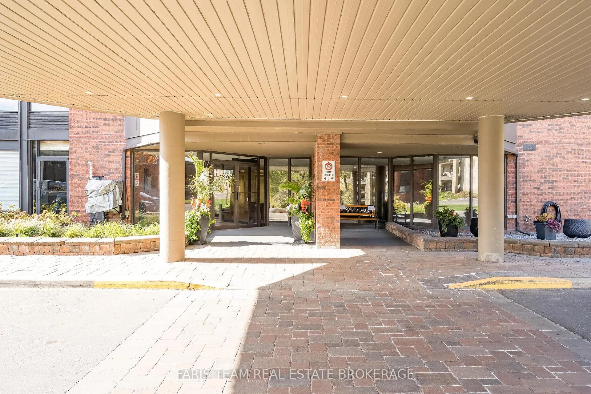 Photo 22 of Unit 707, 181 Collier Street, Barrie, North Shore — HOMEH
