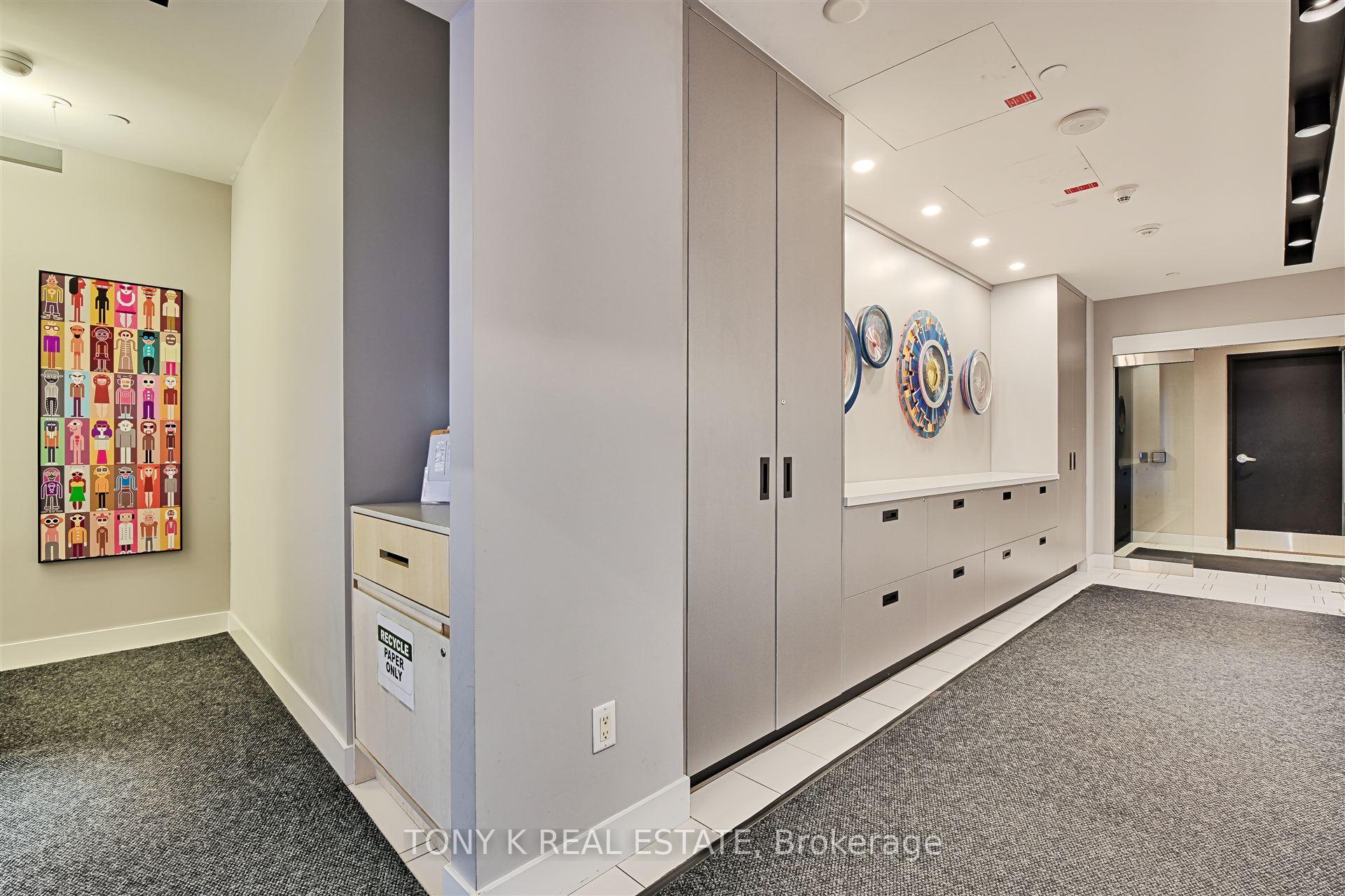Photo 9 of Unit 609, 30 Roehampton Avenue, Toronto, Mount Pleasant West — HOMEH