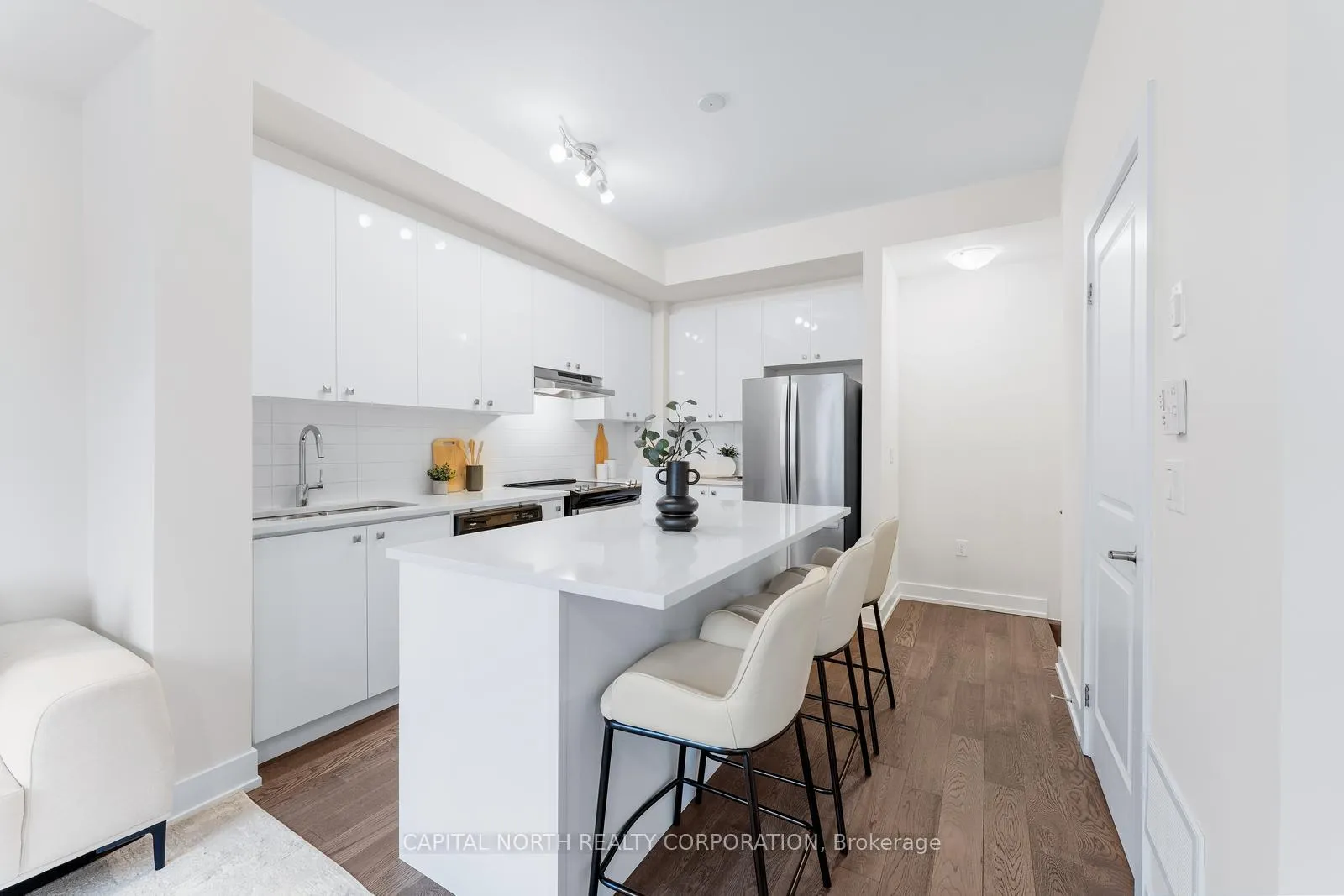 Photo 6 of Unit L118, 9570 Islington Avenue, Vaughan, Sonoma Heights — HOMEH