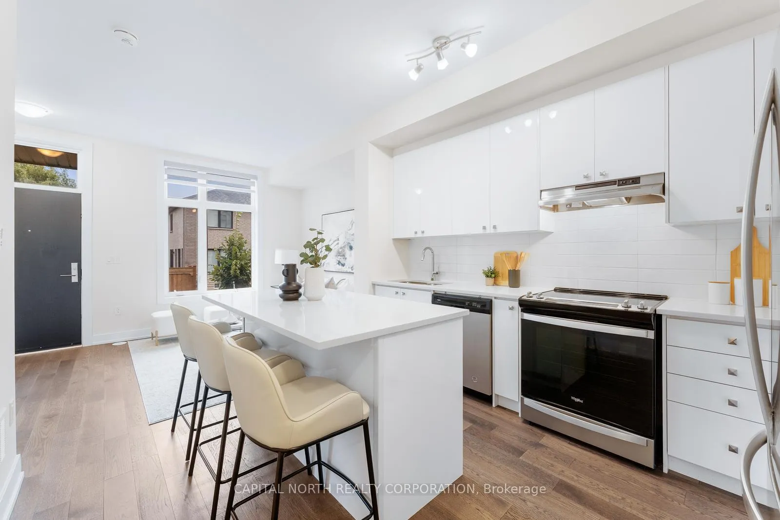 Photo 7 of Unit L118, 9570 Islington Avenue, Vaughan, Sonoma Heights — HOMEH