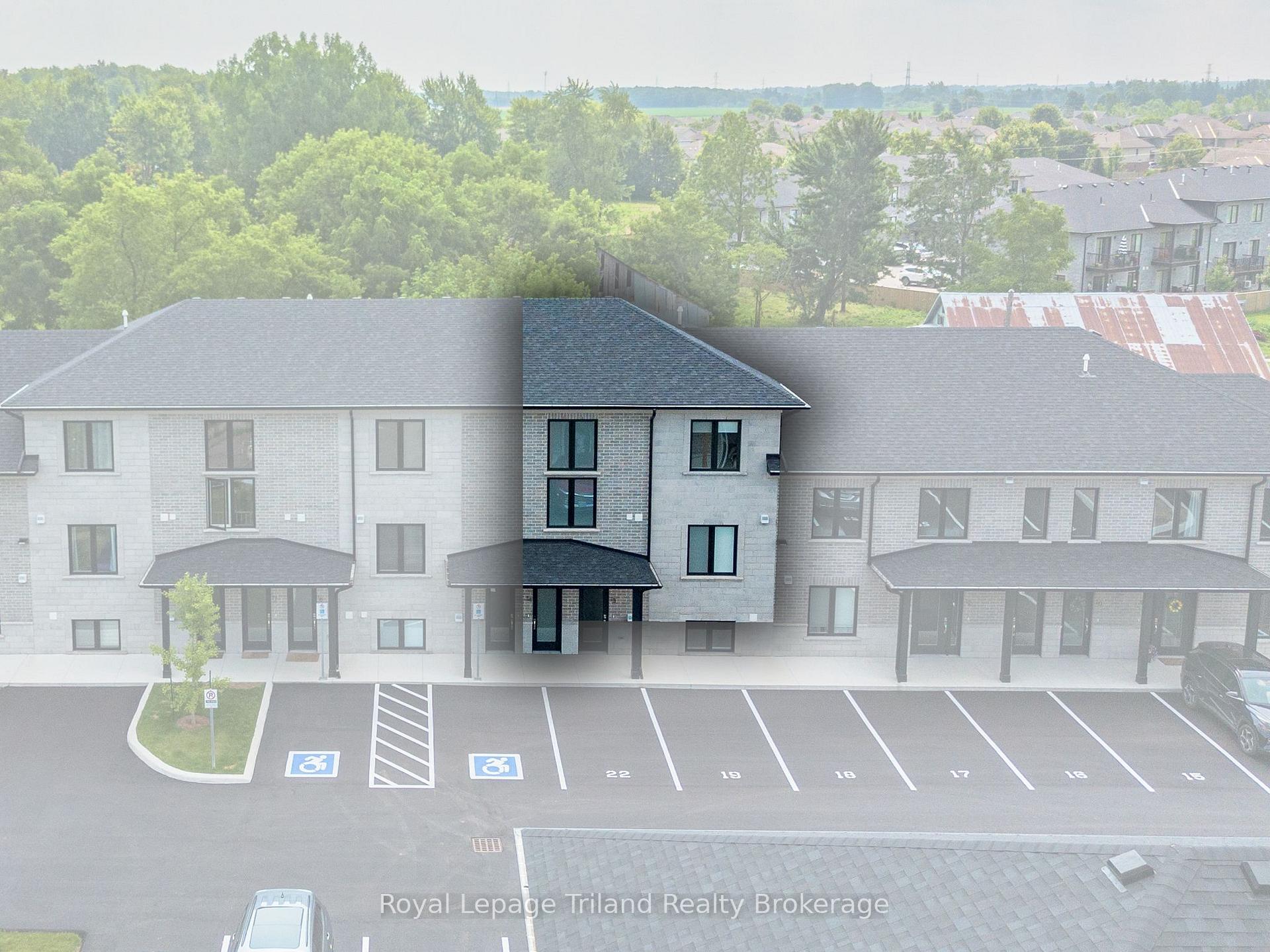 Photo 2 of Unit 14, 3202 Vivian Line, Stratford — HOMEH
