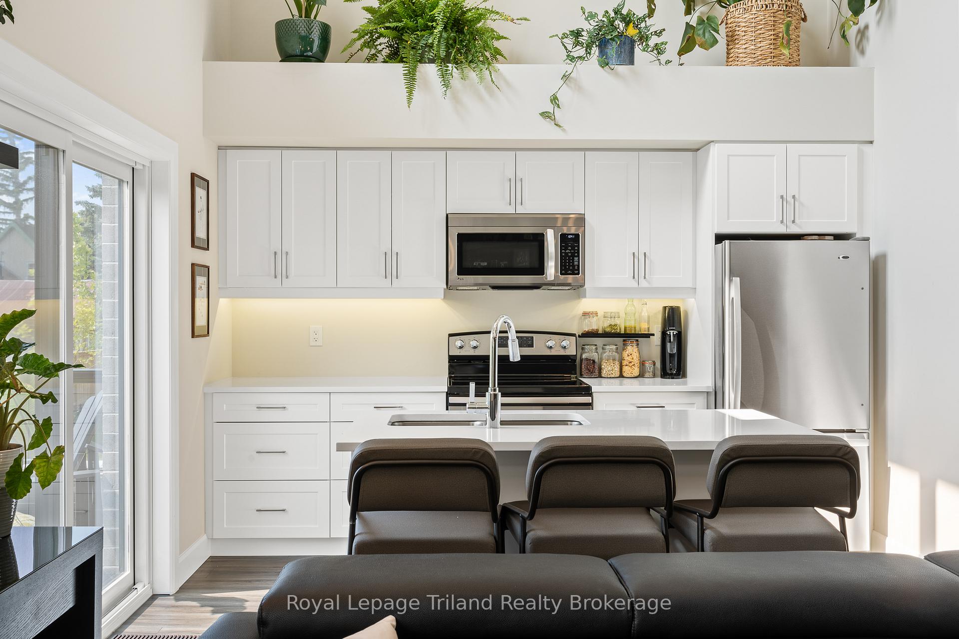 Photo 14 of Unit 14, 3202 Vivian Line, Stratford — HOMEH