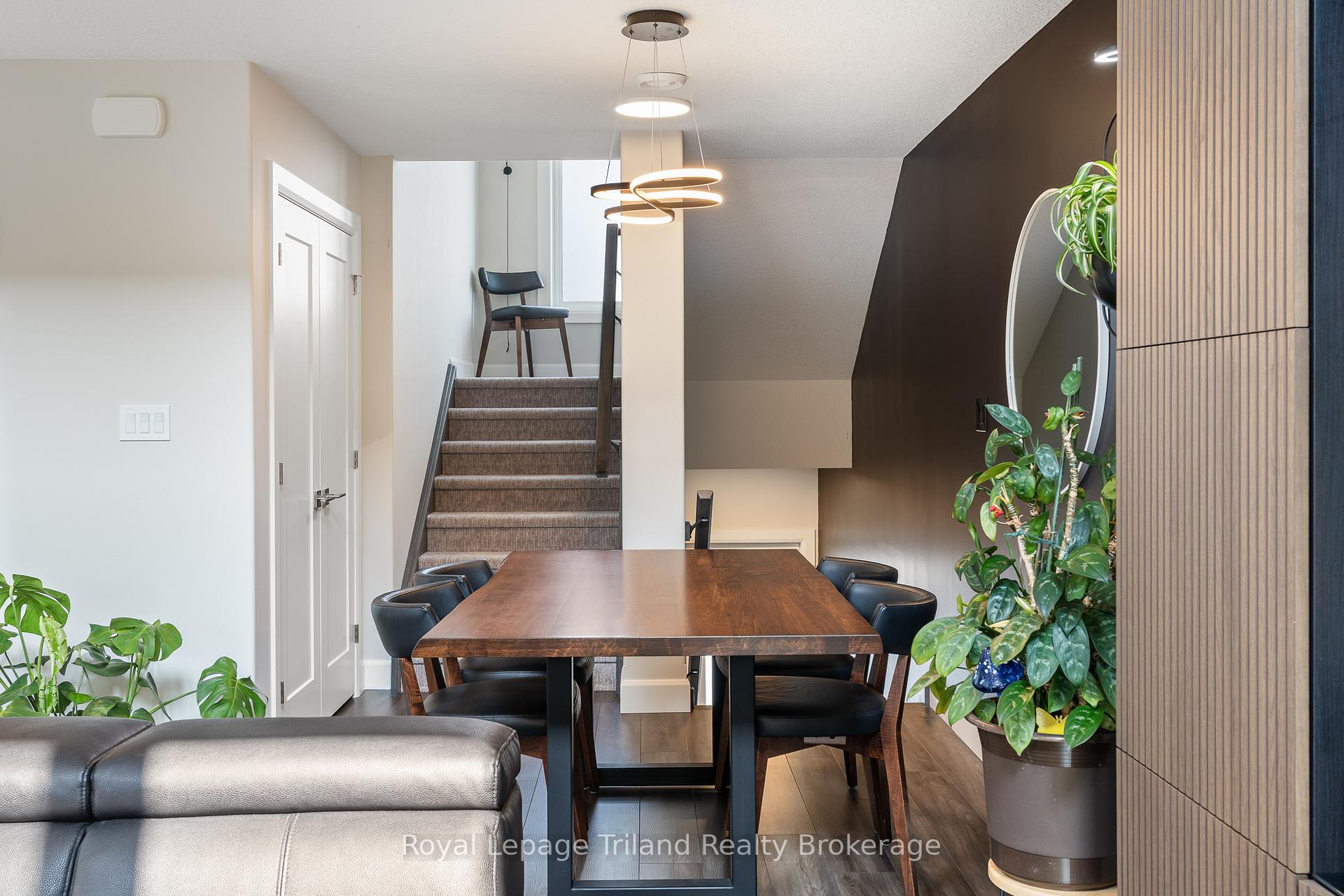 Photo 15 of Unit 14, 3202 Vivian Line, Stratford — HOMEH