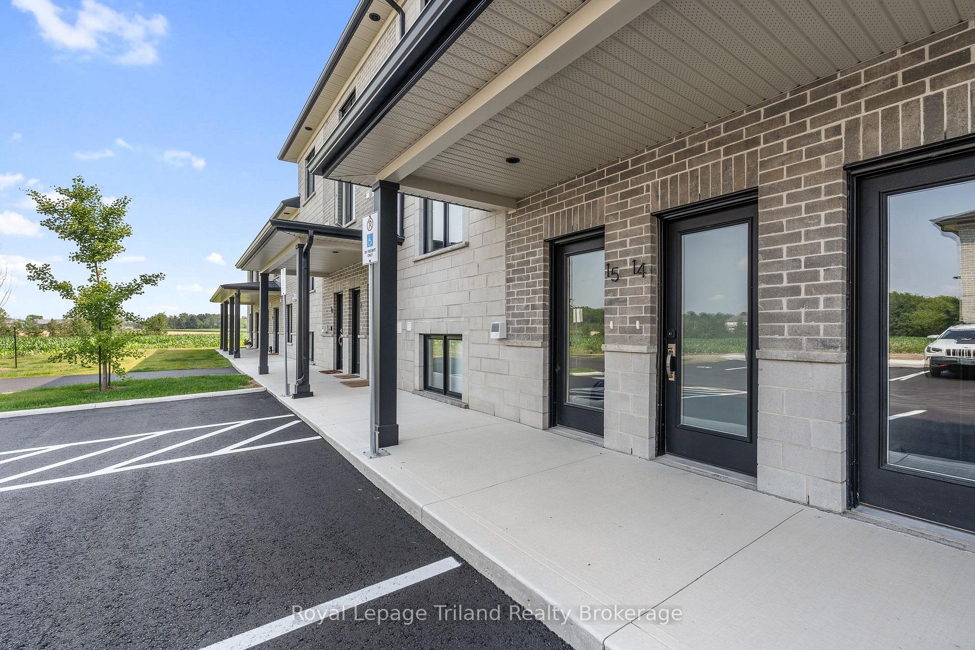 Photo 35 of Unit 14, 3202 Vivian Line, Stratford — HOMEH