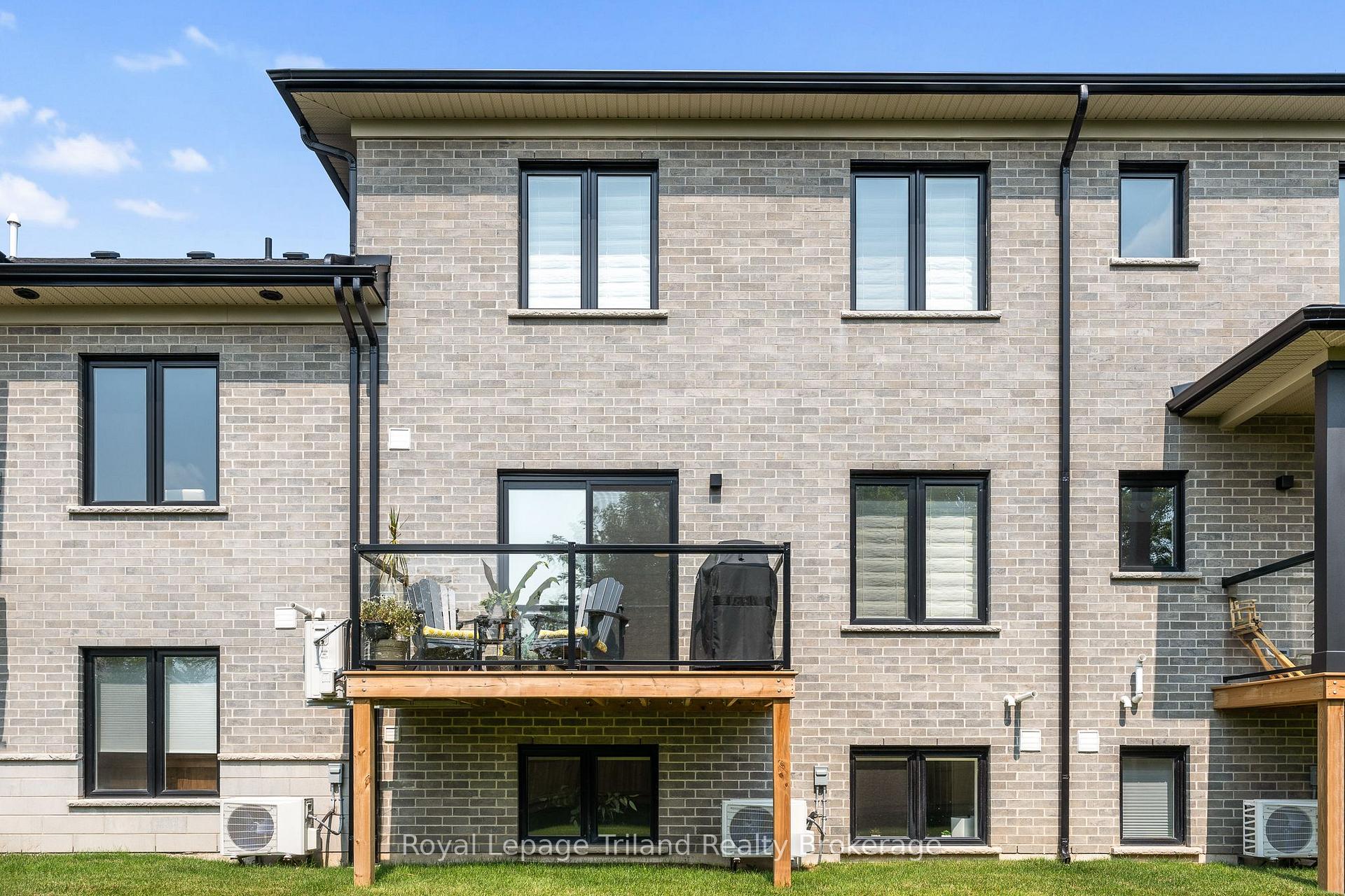 Photo 37 of Unit 14, 3202 Vivian Line, Stratford — HOMEH