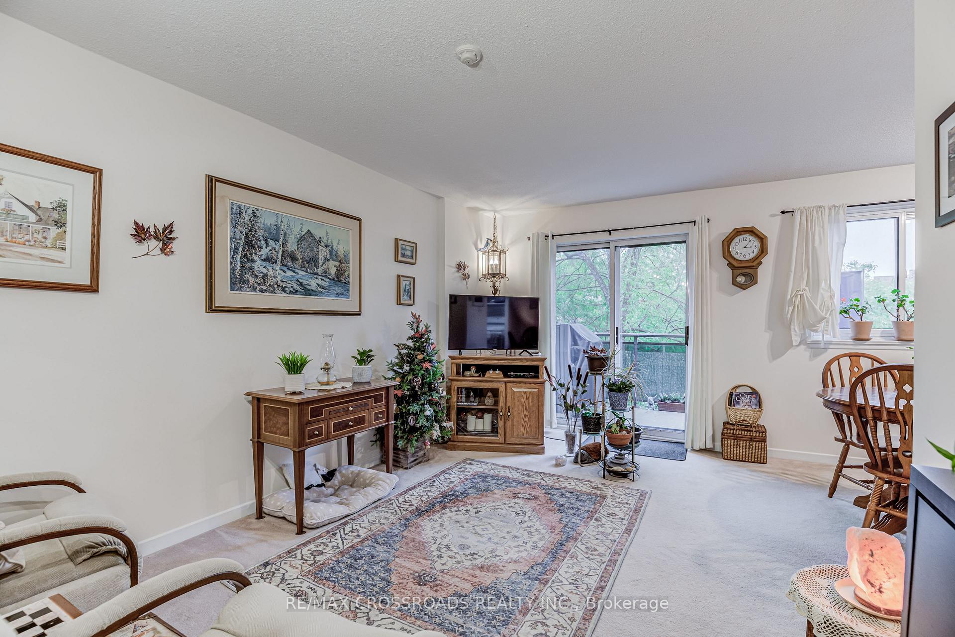 Photo 4 of Unit 97, 140 Ling Road, Scarborough, West Hill — HOMEH