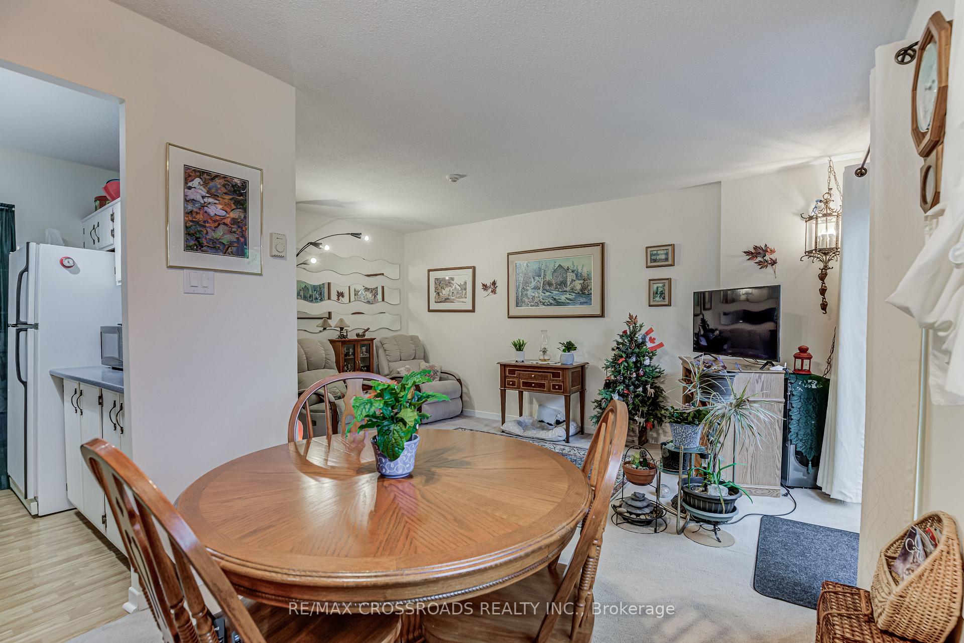 Photo 12 of Unit 97, 140 Ling Road, Scarborough, West Hill — HOMEH