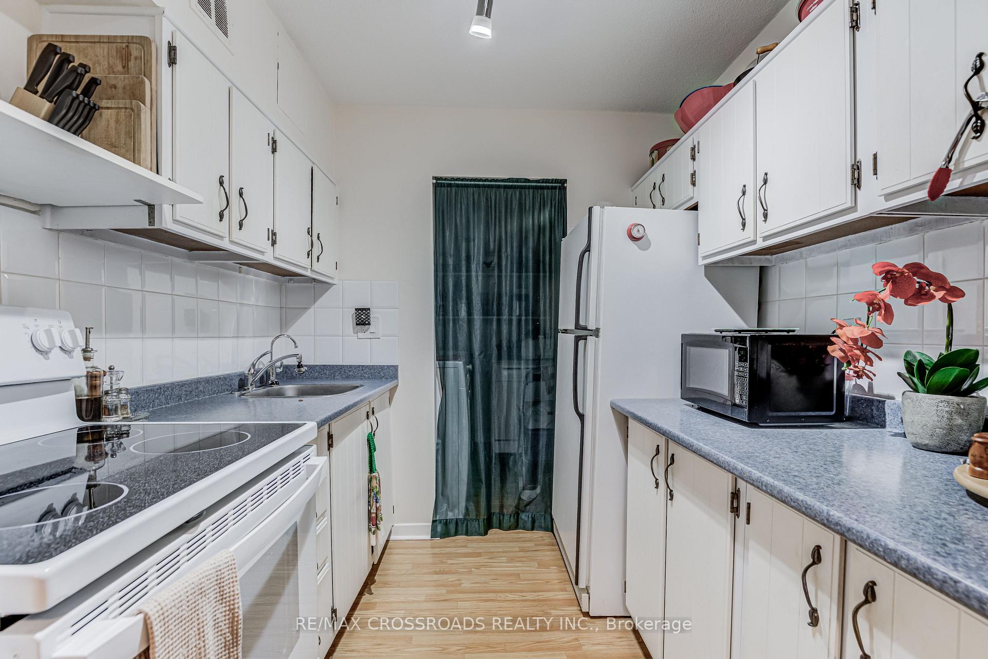 Photo 13 of Unit 97, 140 Ling Road, Scarborough, West Hill — HOMEH