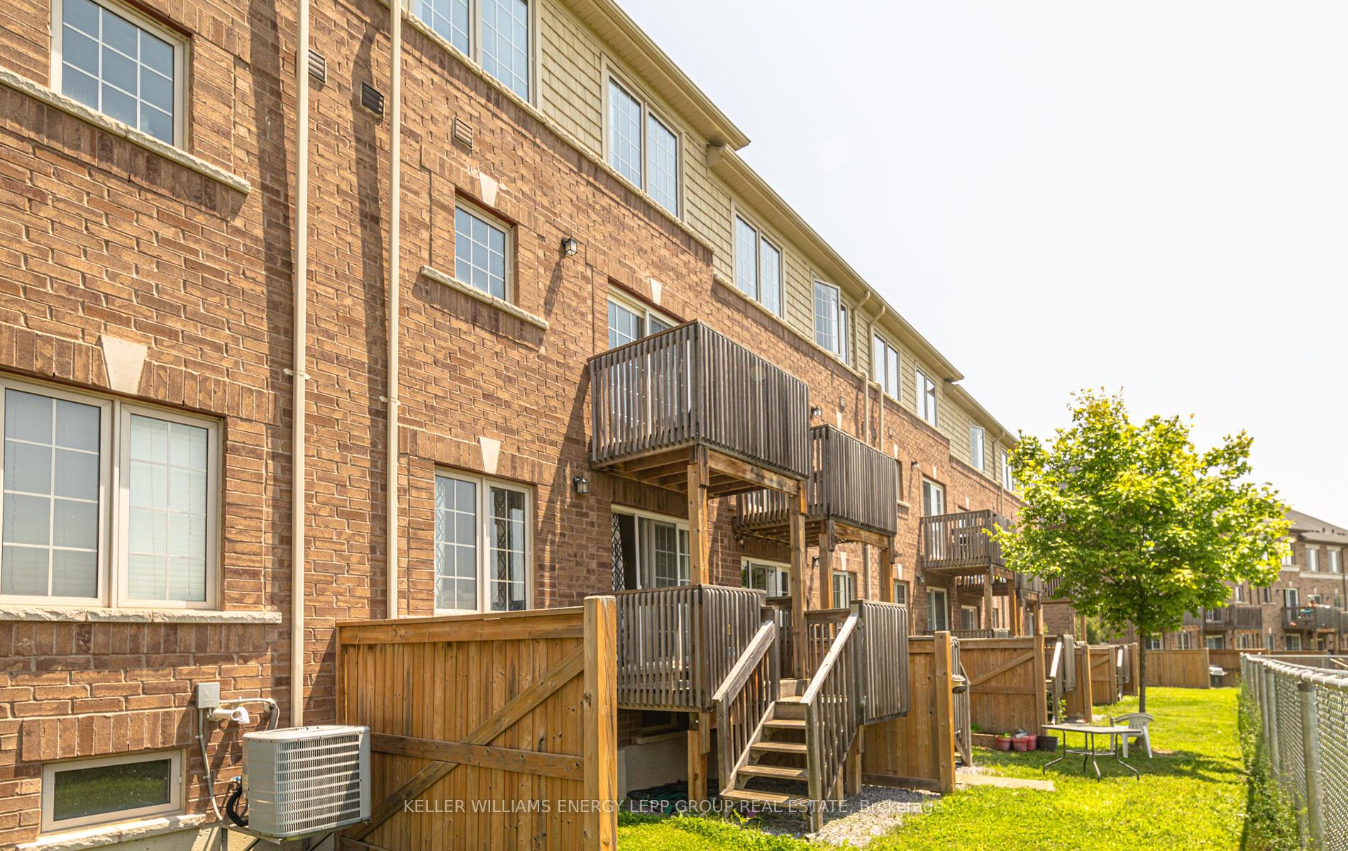 Photo 5 of Unit 53, 2458 Bromus Path, Oshawa, Windfields — HOMEH