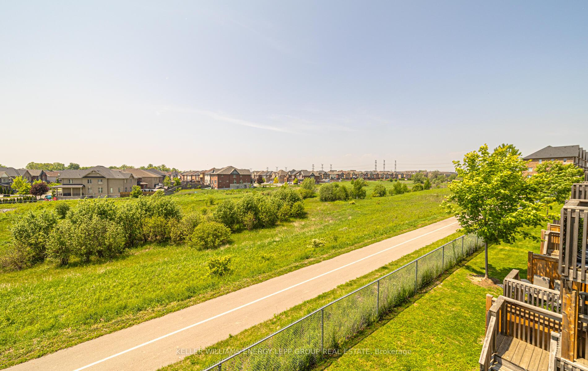 Photo 7 of Unit 53, 2458 Bromus Path, Oshawa, Windfields — HOMEH