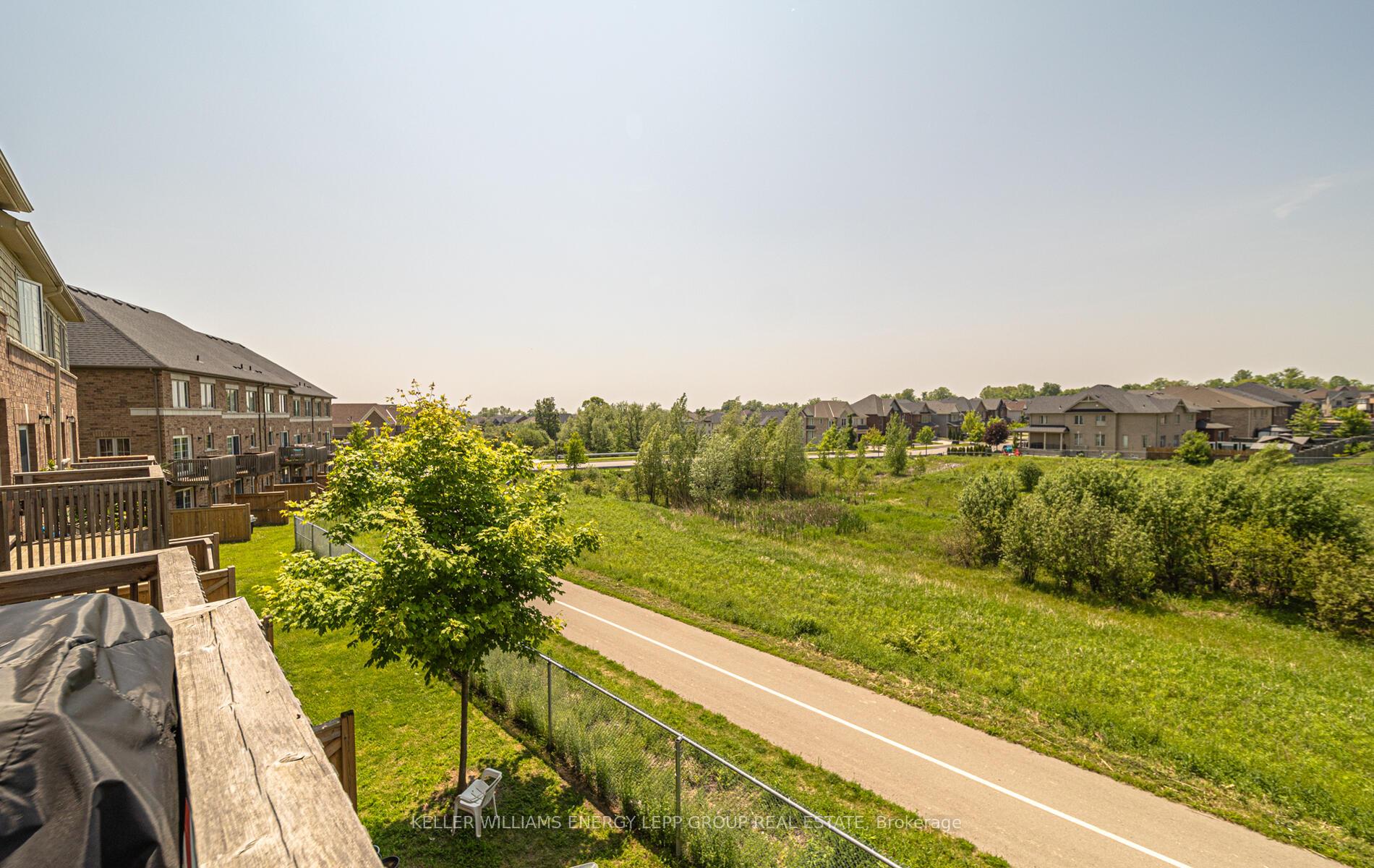 Photo 8 of Unit 53, 2458 Bromus Path, Oshawa, Windfields — HOMEH