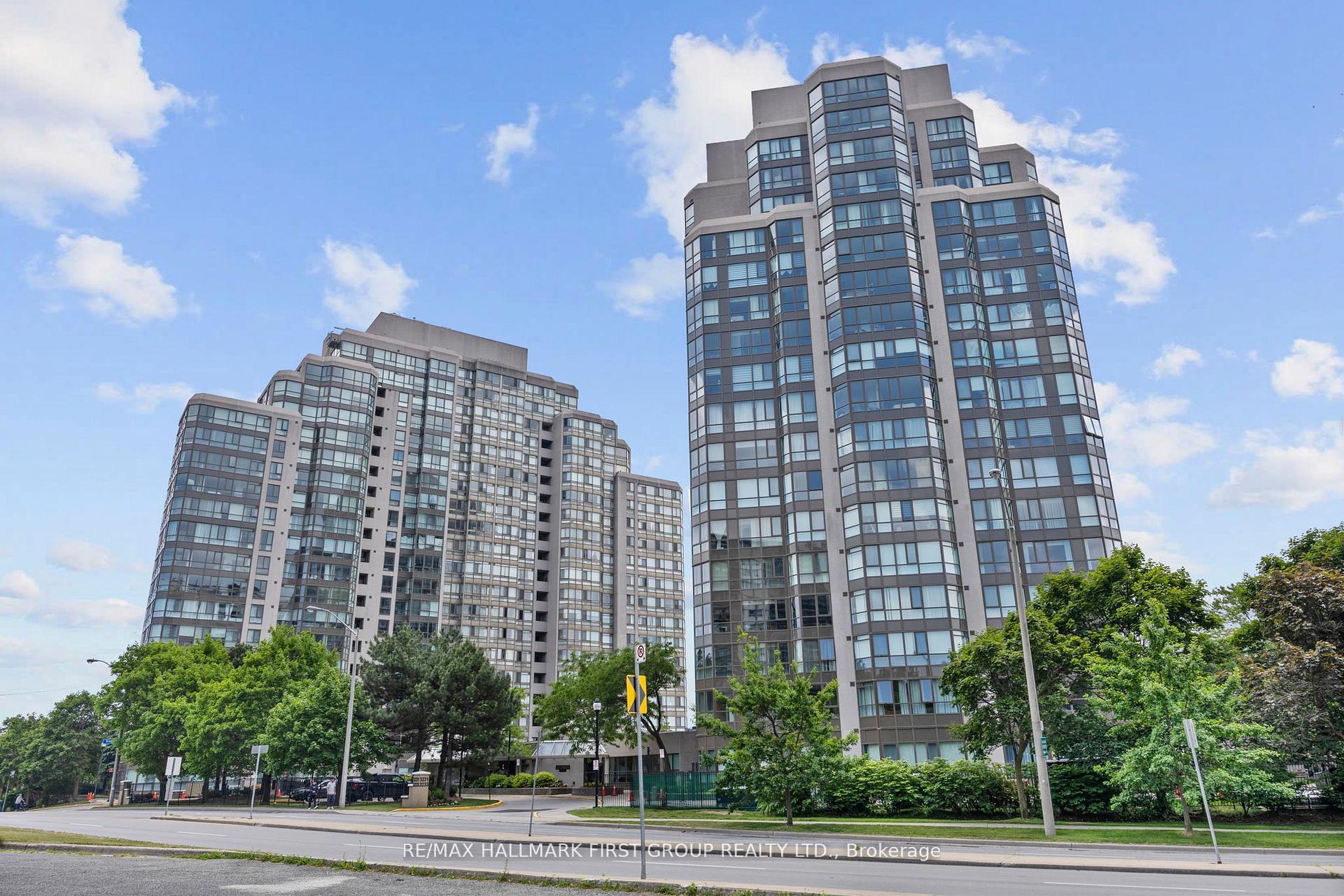 Front of Unit 506, 3231 Eglinton Avenue E