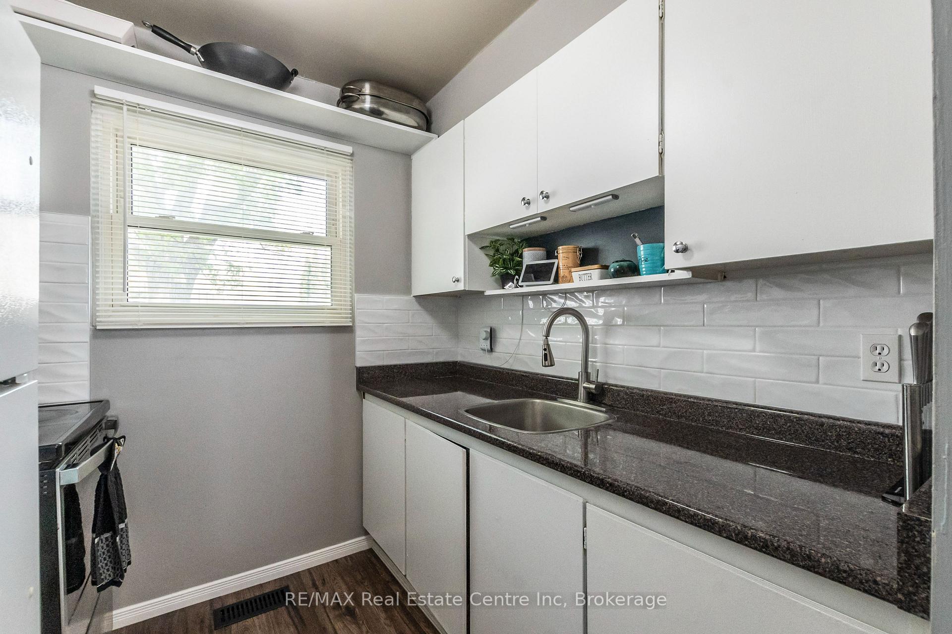 Photo 7 of Unit 9, 440 Pioneer Drive, Kitchener — HOMEH