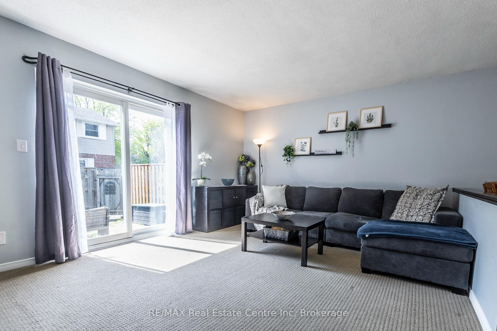 Photo 14 of Unit 9, 440 Pioneer Drive, Kitchener — HOMEH