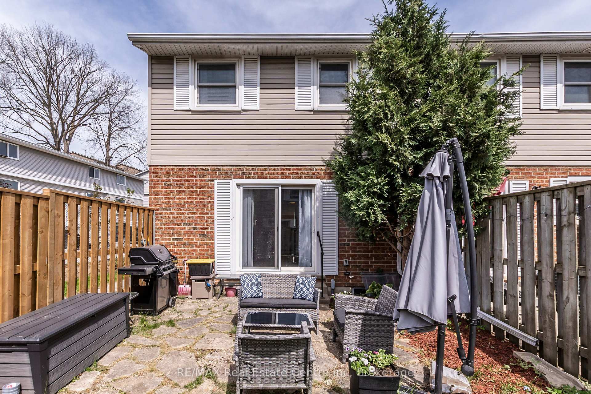 Photo 53 of Unit 9, 440 Pioneer Drive, Kitchener — HOMEH