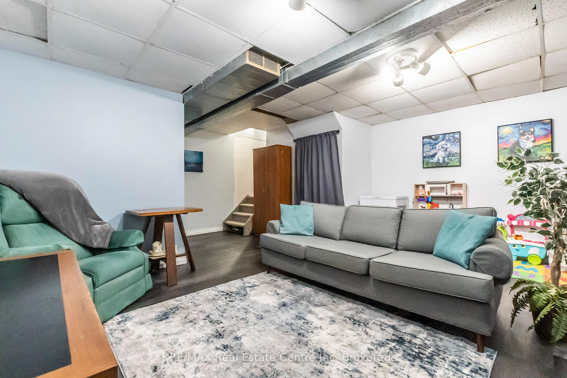Photo 26 of Unit 9, 440 Pioneer Drive, Kitchener — HOMEH