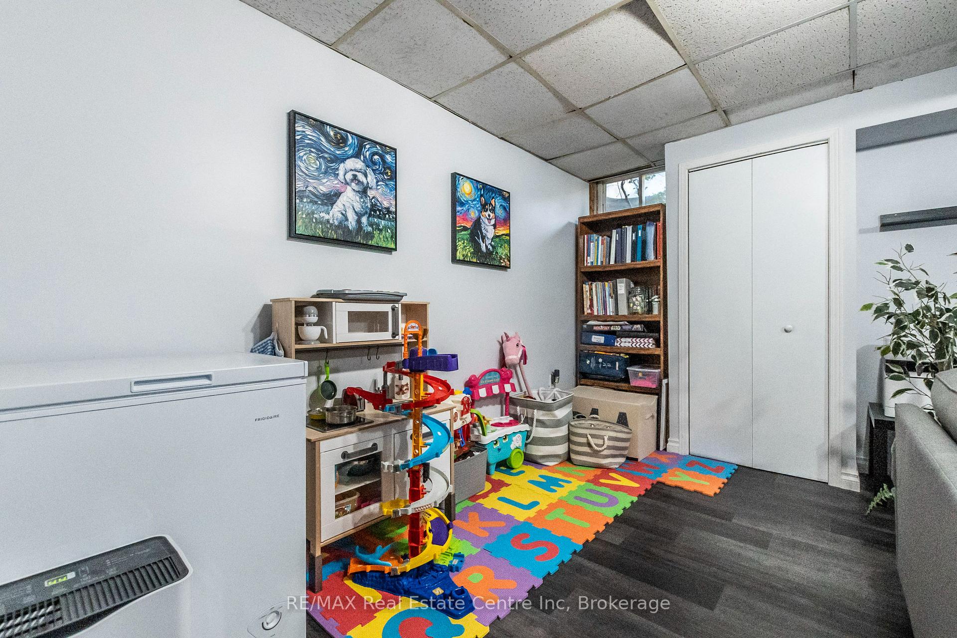 Photo 28 of Unit 9, 440 Pioneer Drive, Kitchener — HOMEH