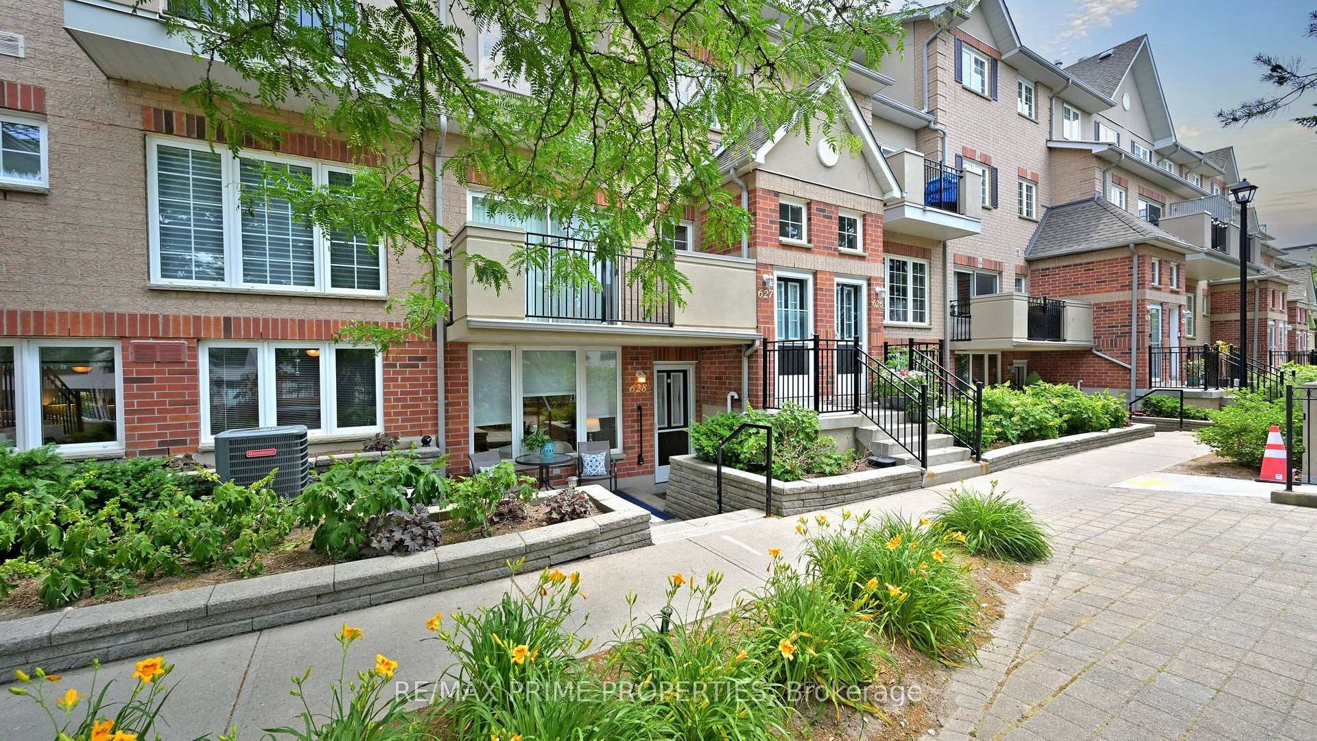 Photo 3 of Unit 628, 1400 The Esplanade N, Pickering, Town Centre — HOMEH