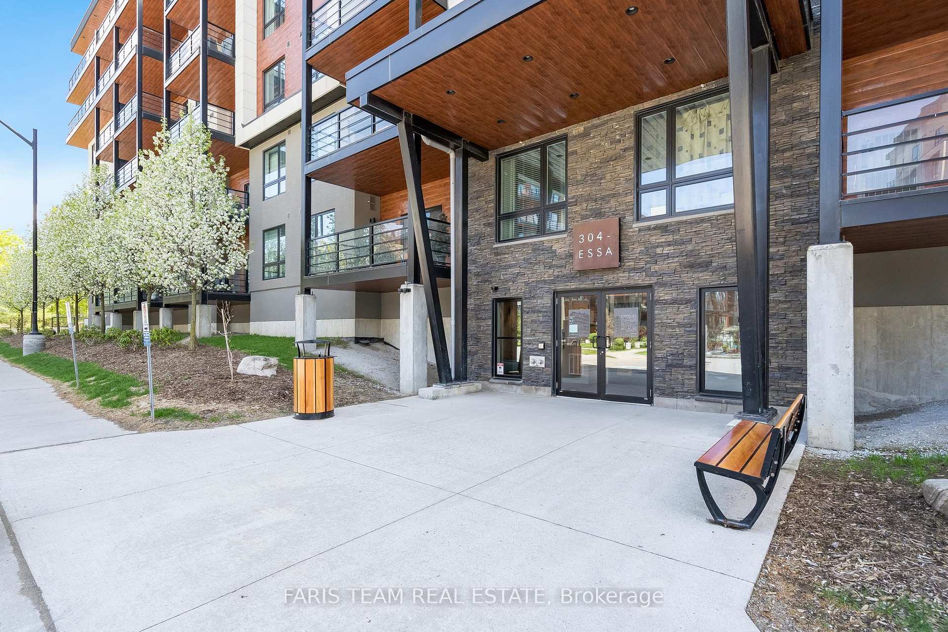 Photo 4 of Unit 212, 304 Essa Road, Barrie, 400 West — HOMEH