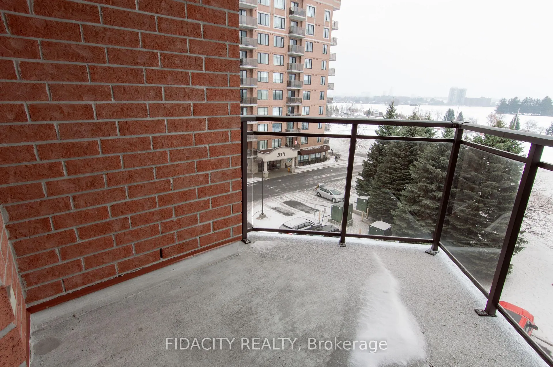 Photo 7 of Unit 5C, 310 Central Park Drive, Ottawa, Central Park — HOMEH