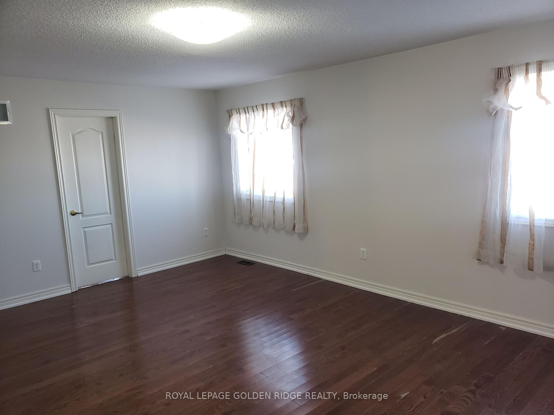 Photo 7 of 260 Borealis Avenue, Aurora, Bayview Northeast — HOMEH