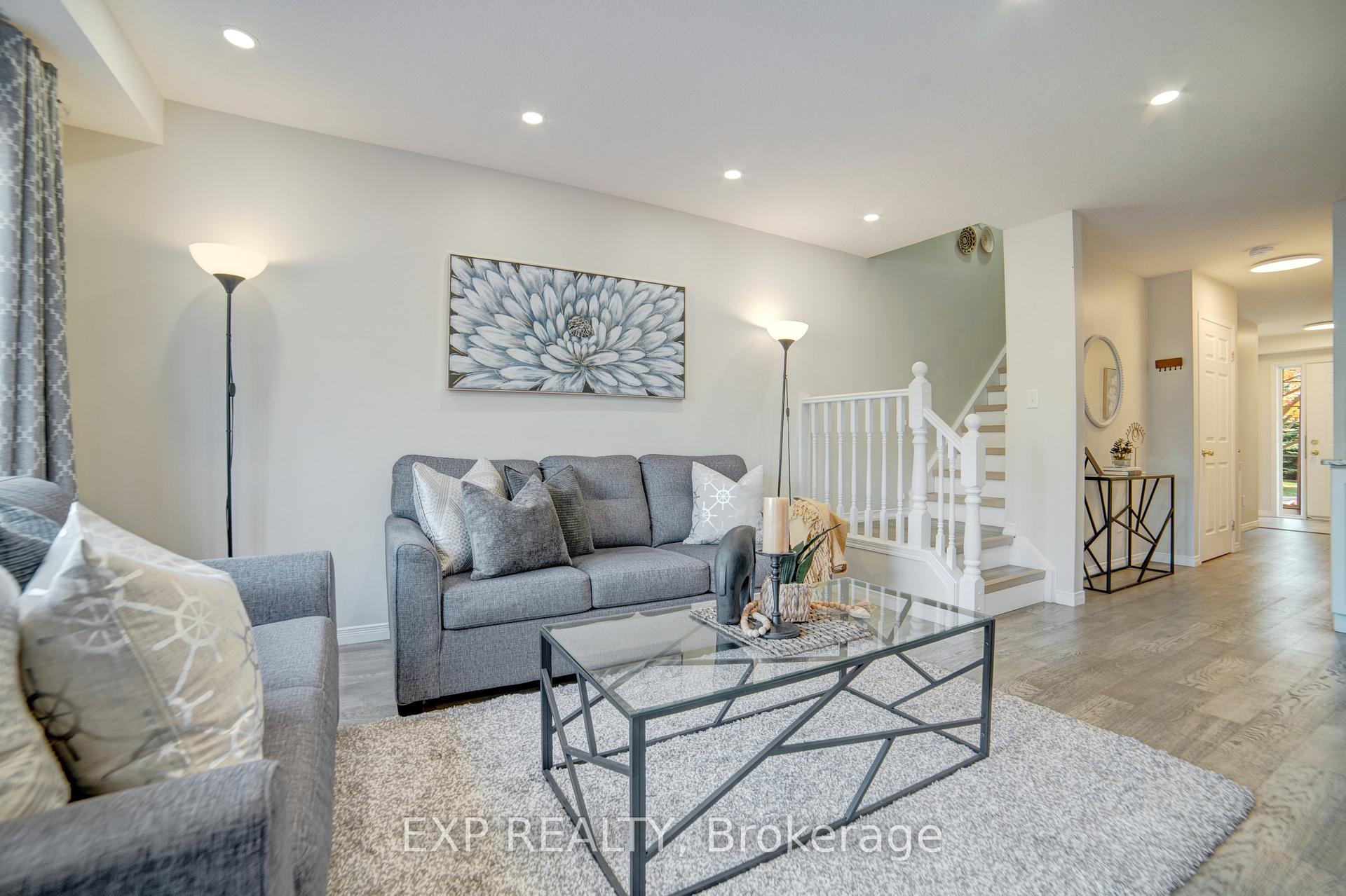 Front of Unit 26, 30 Bryan Court W